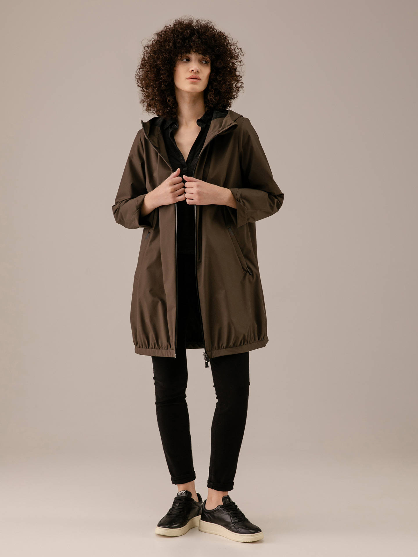 Detailansicht von Regenmantel von HERNO
