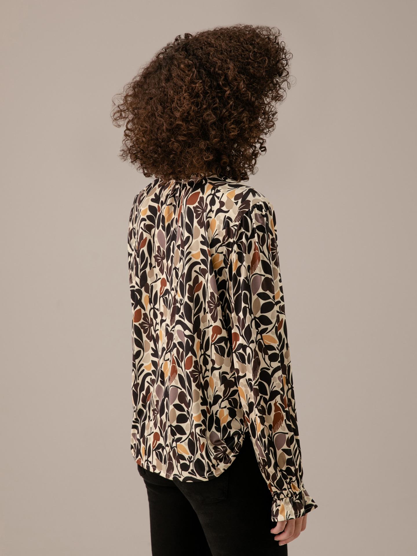 Detailansicht von Gemusterte Bluse von DANIELS