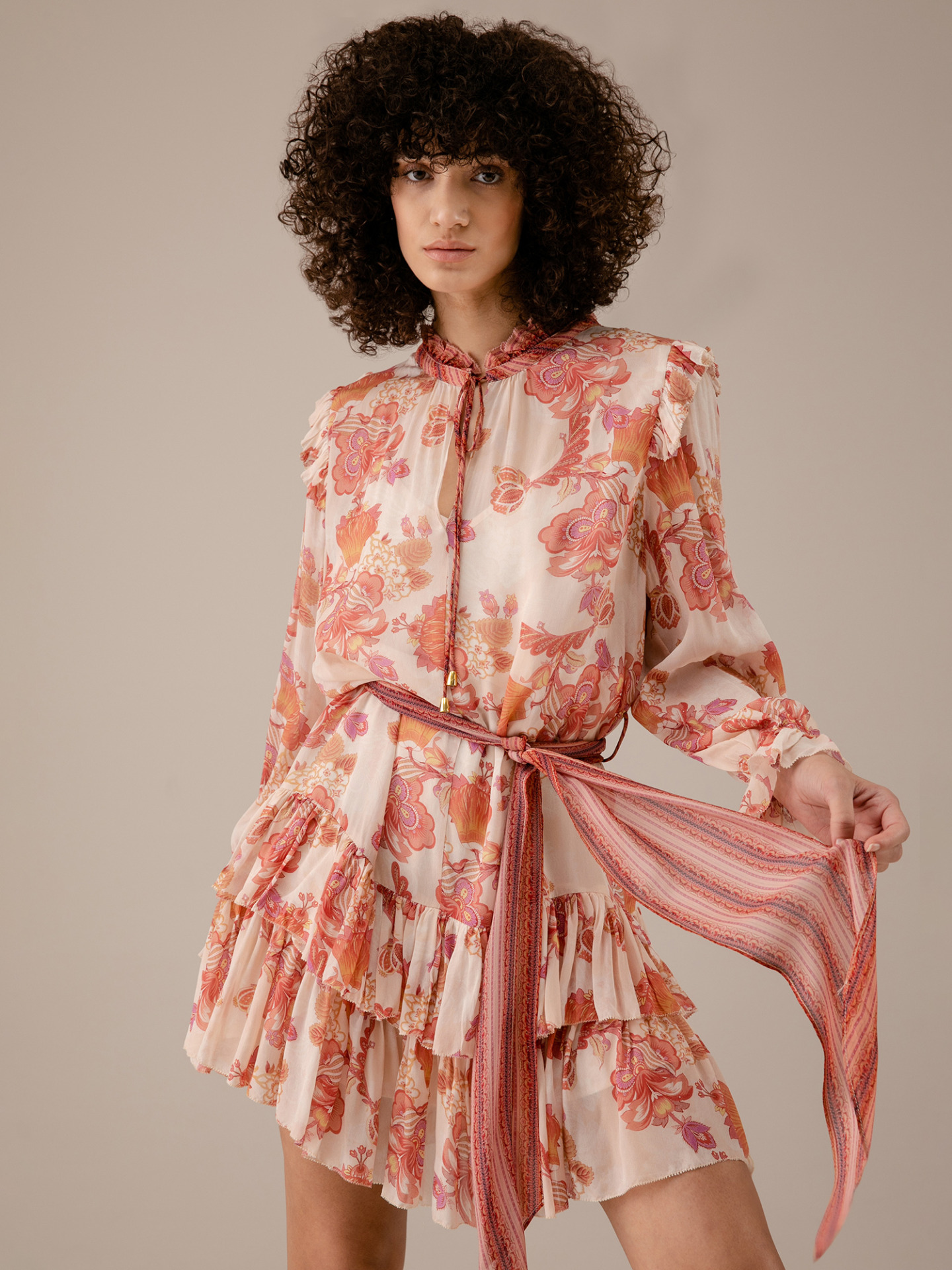 Detailansicht von Kurzes Kleid von DREAM CATCHER