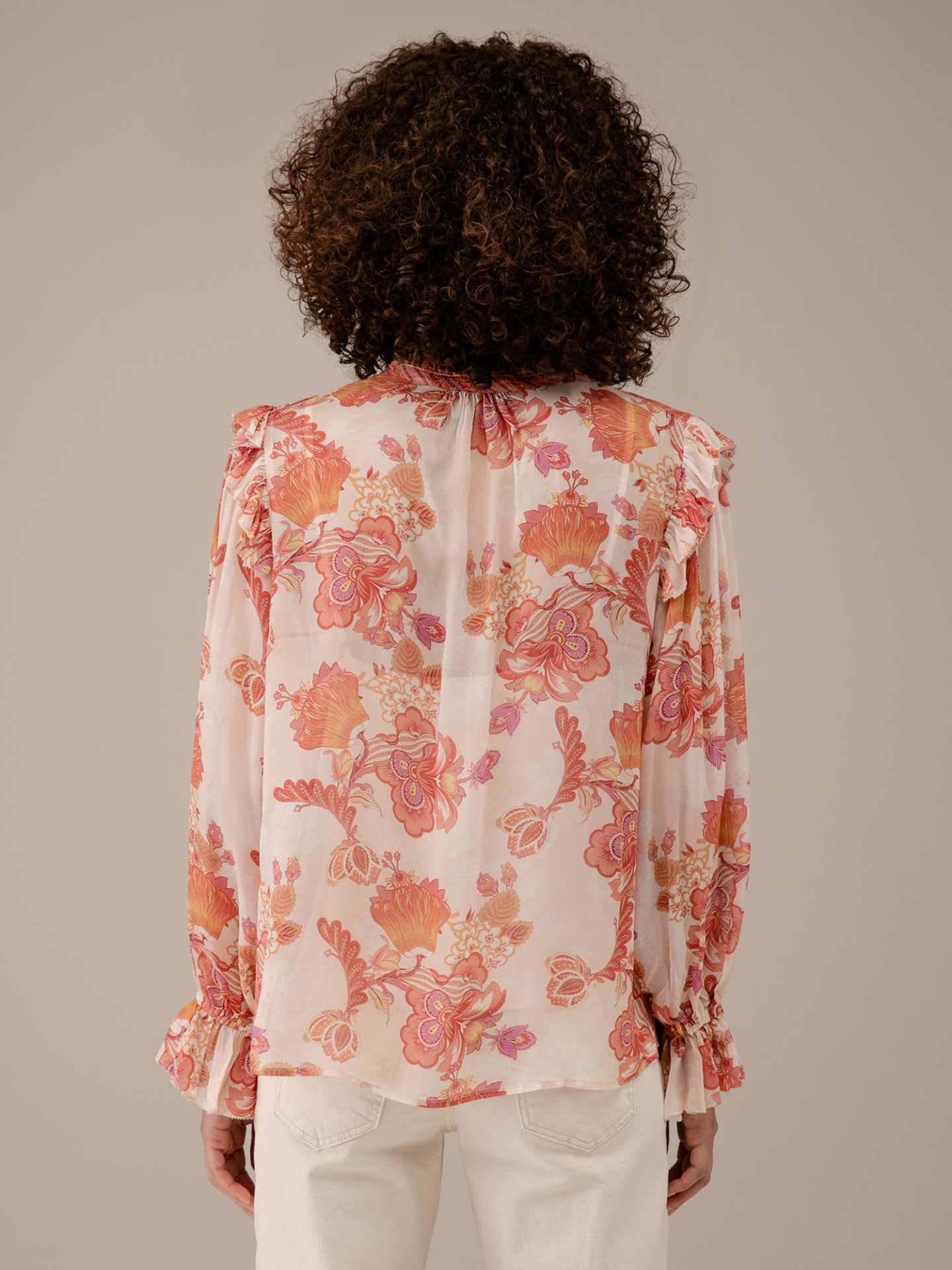 Detailansicht von Gemusterte Bluse mit Rüschung von DREAM CATCHER