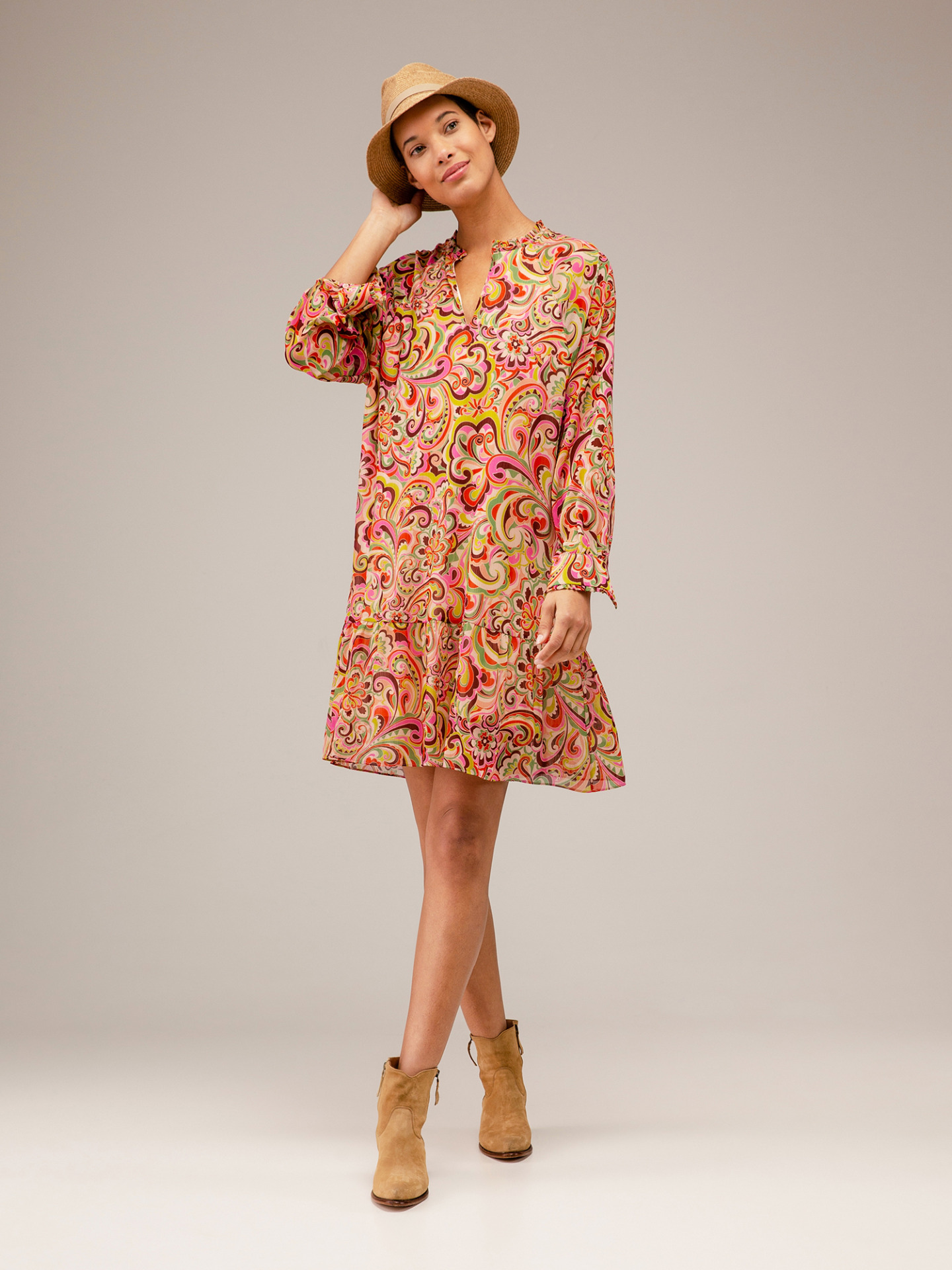 Detailansicht von Kurzes Blusenkleid von DANIELS