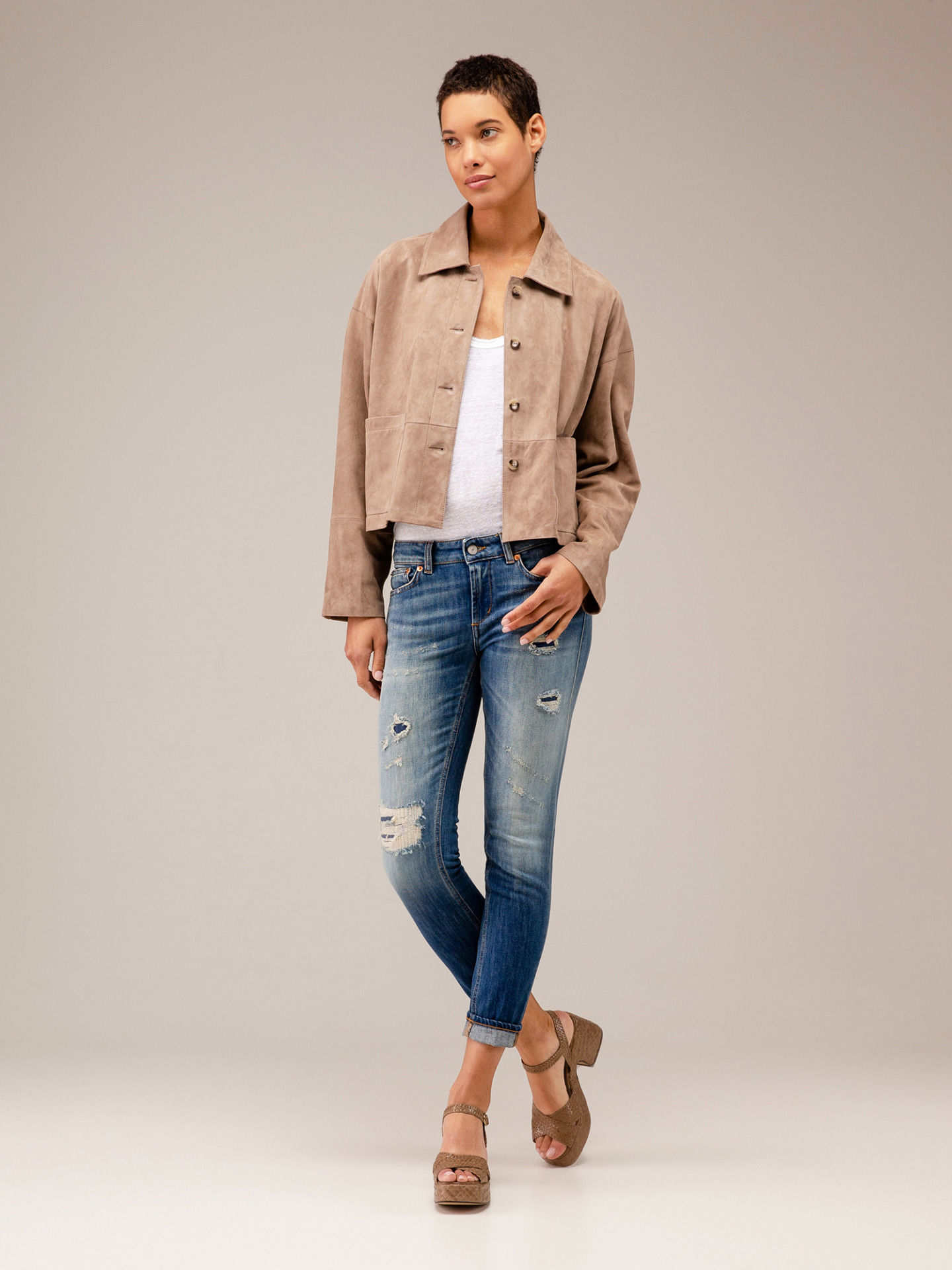 Detailansicht von Kurze Velour-Lederjacke von ARMA