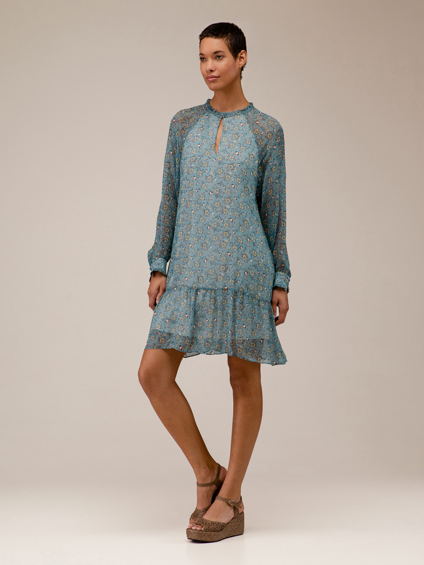 Detailansicht von Kurzes Kleid von DANIELS