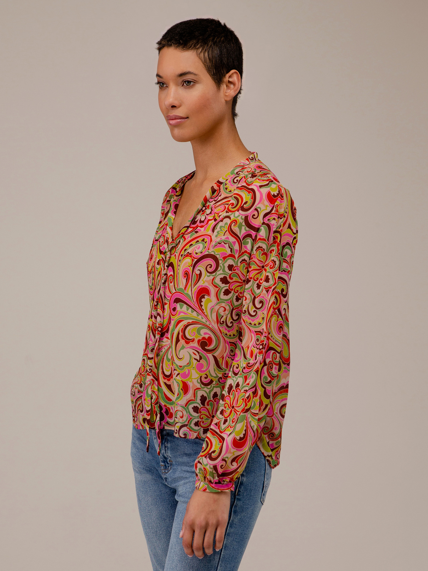 Detailansicht von Schlupfbluse von DANIELS