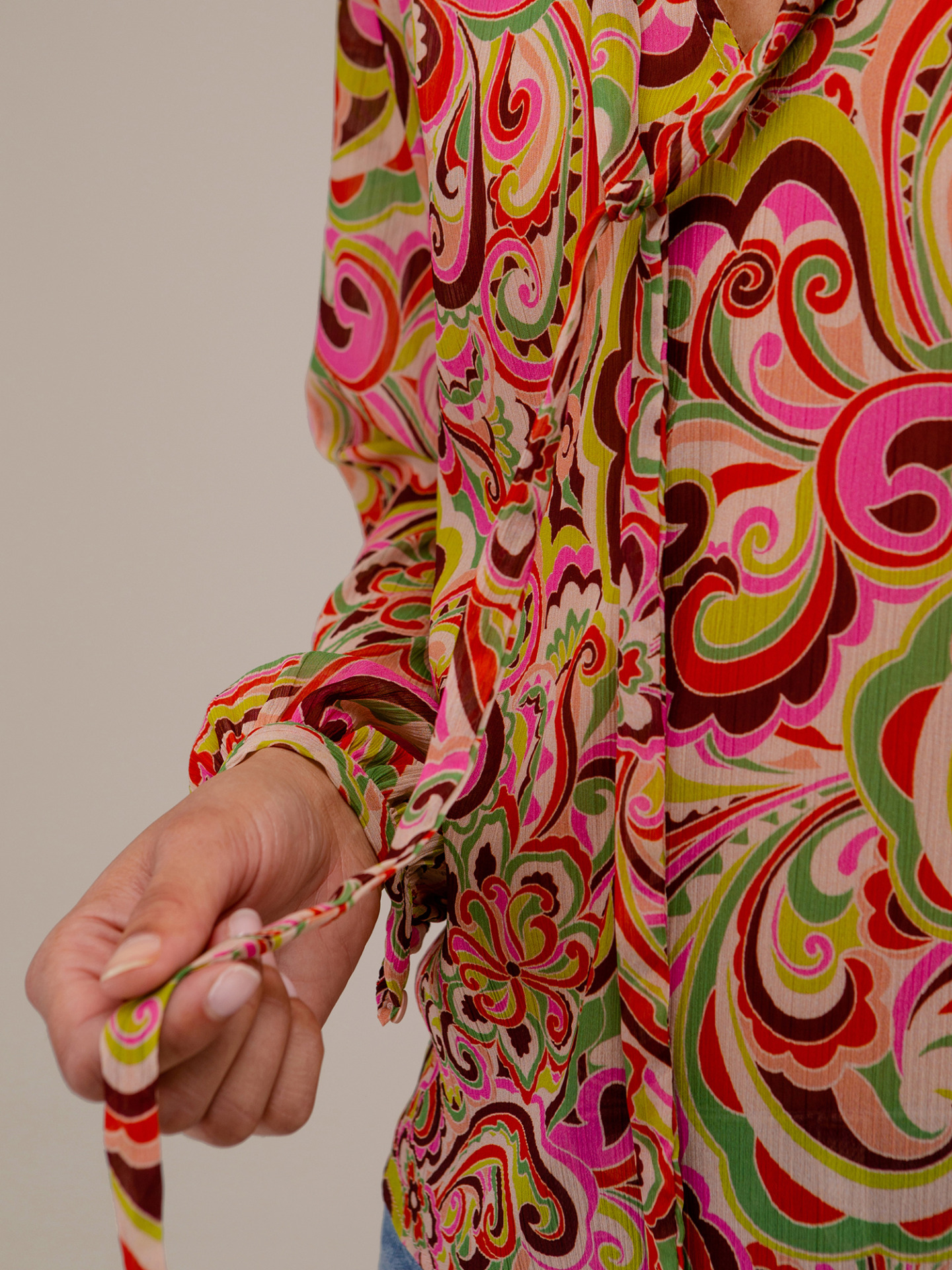 Detailansicht von Schlupfbluse von DANIELS