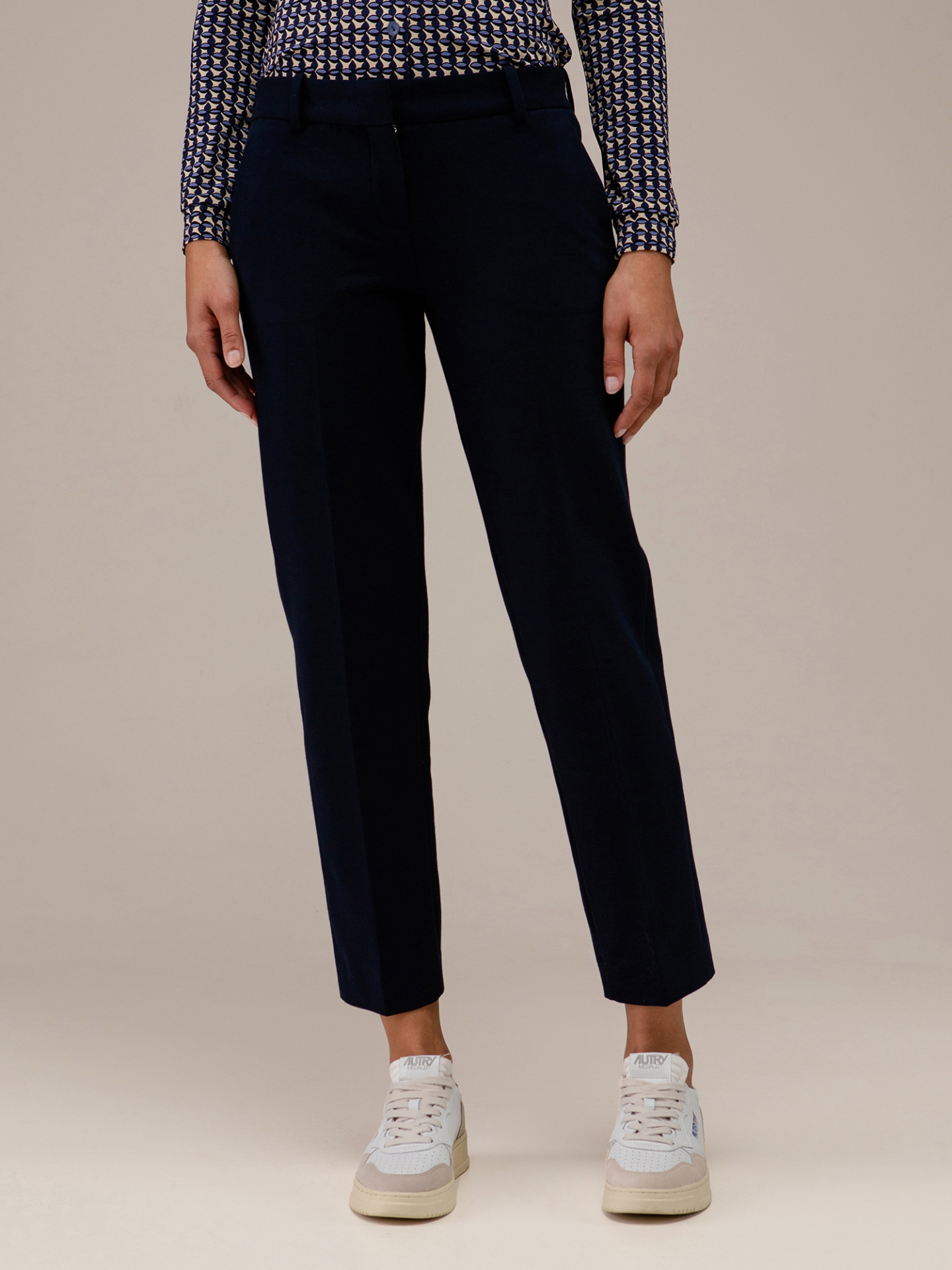 Detailansicht von Chinohose aus Baumwolle von CIRCOLO