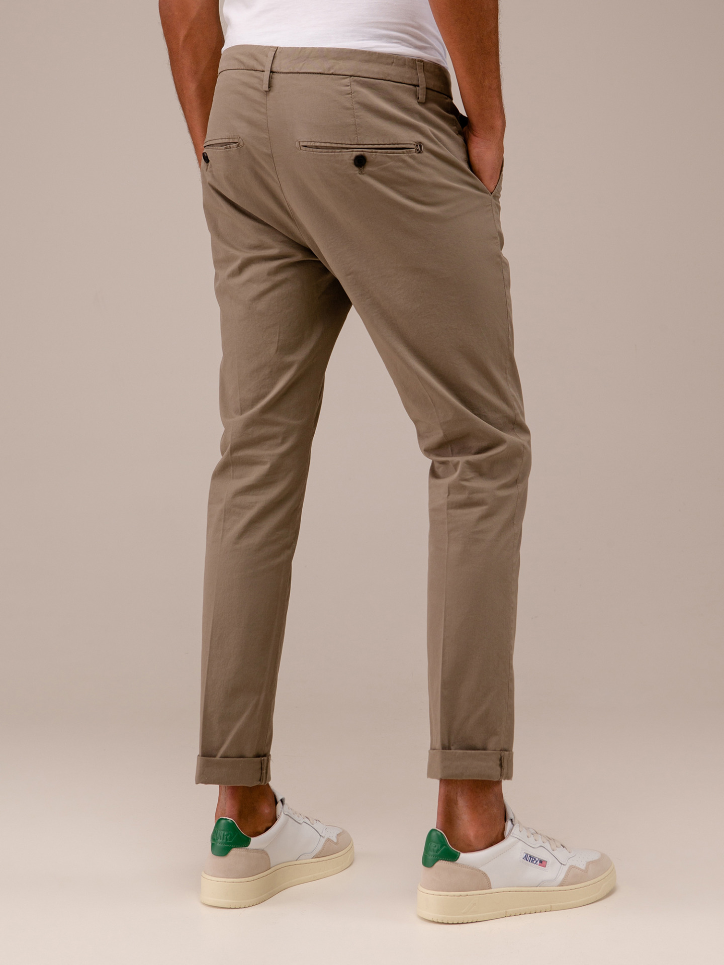 Detailansicht von Chinohose aus Baumwolle von DONDUP