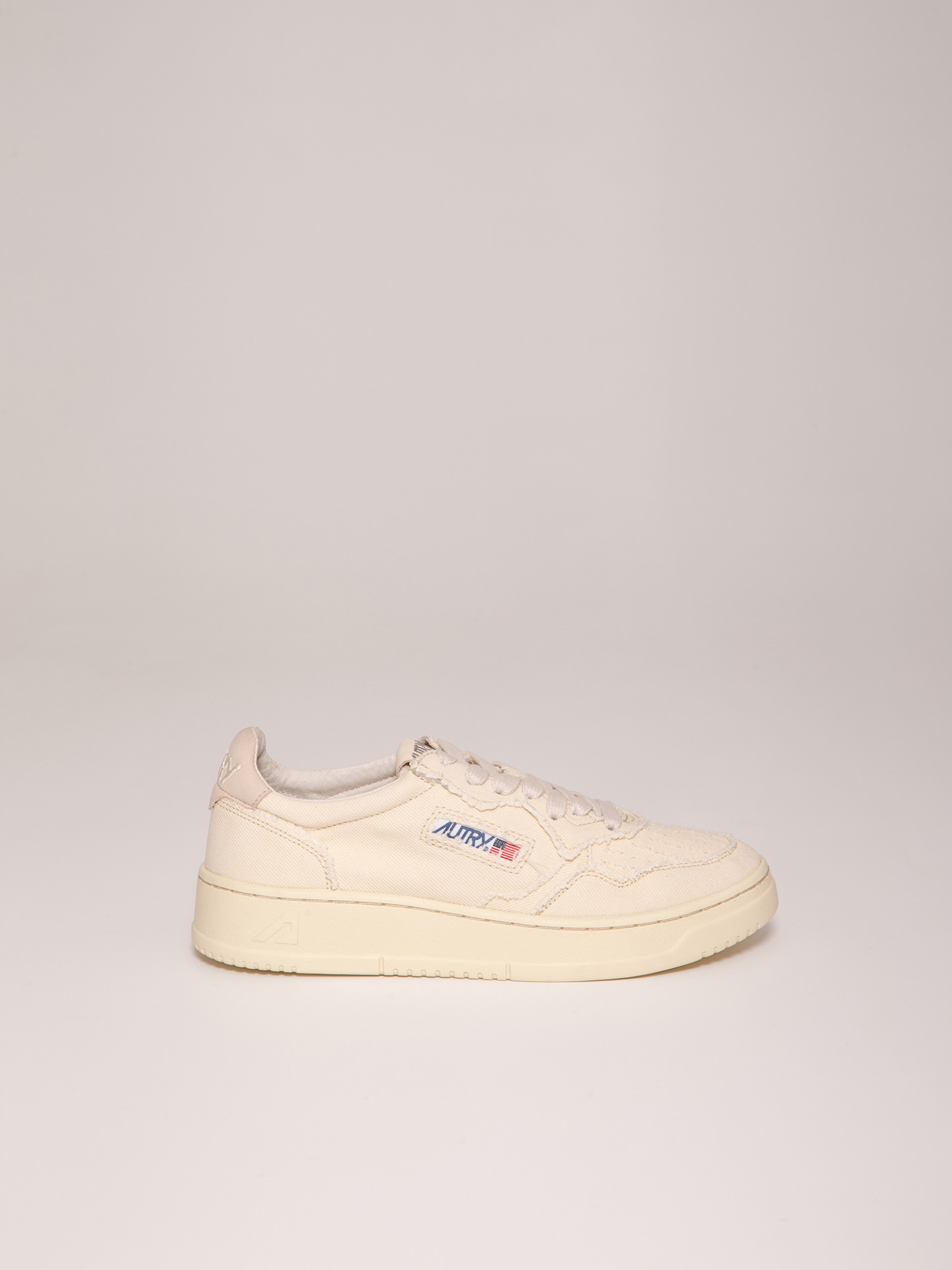 Detailansicht von Sneaker von AUTRY