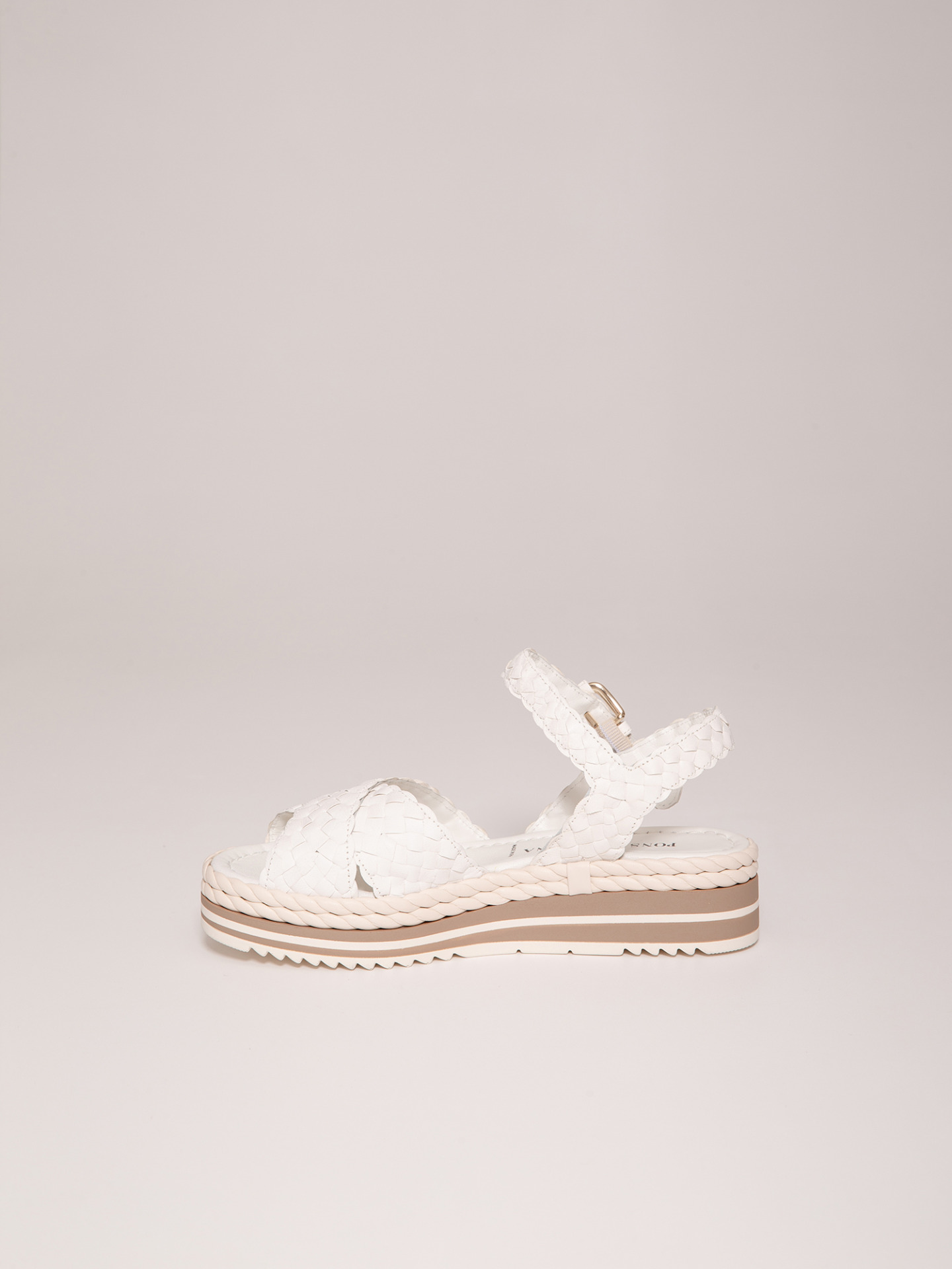 Detailansicht von Plateau-Sandalen von PONS QUINTANA