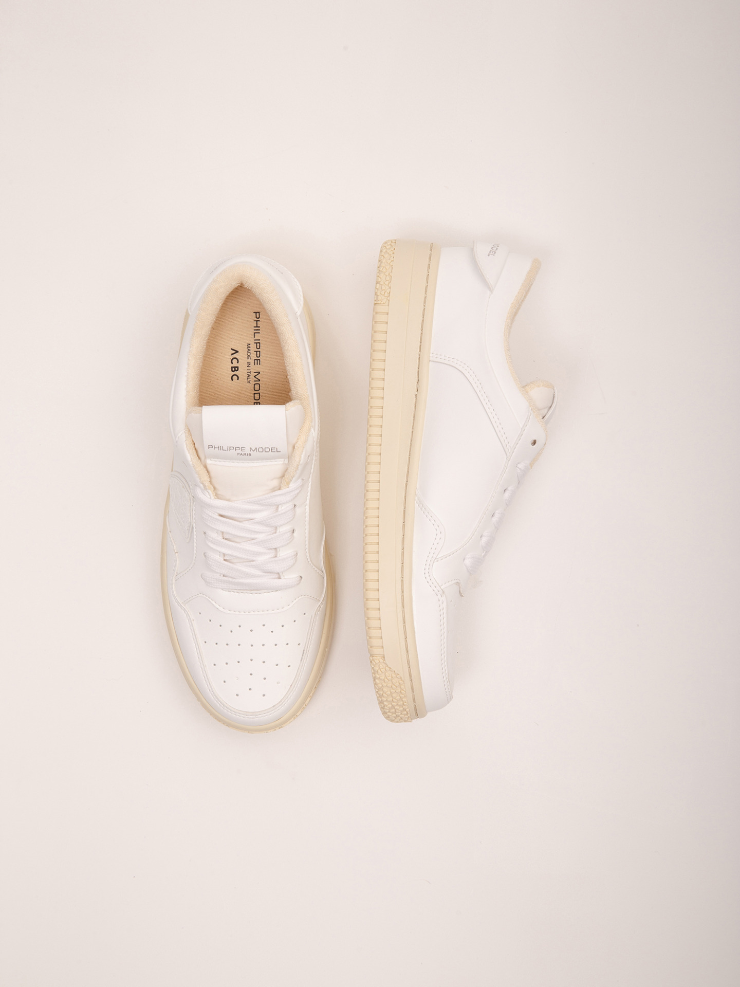 Detailansicht von Sneaker von PHILIPPE MODEL