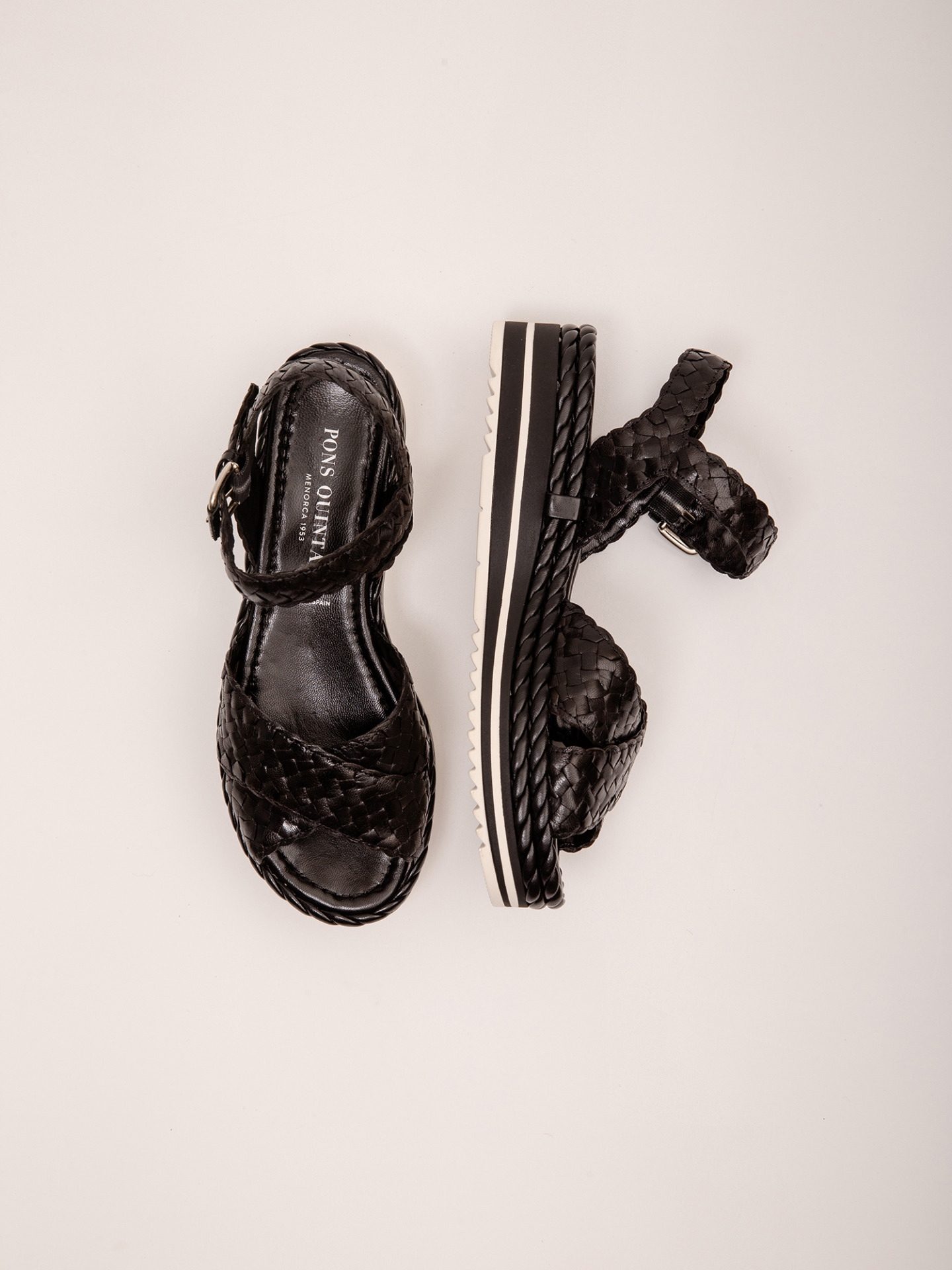 Detailansicht von Plateau-Sandalen von PONS QUINTANA