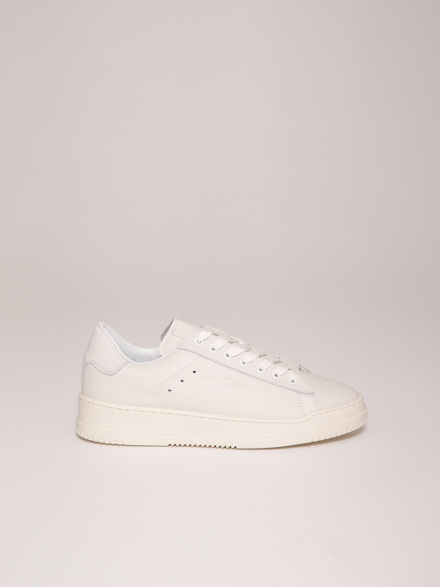 Detailansicht von Sneaker aus Leder von COPENHAGEN