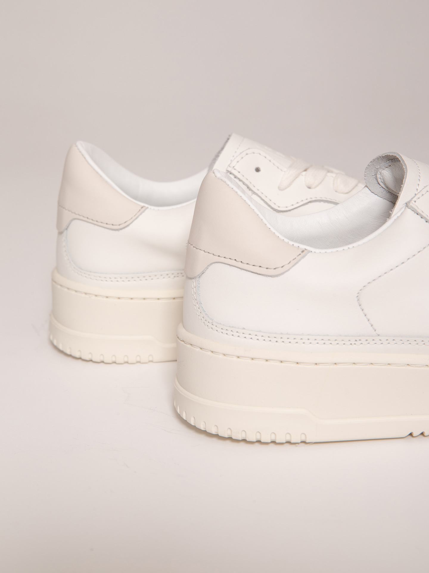 Detailansicht von Sneaker aus Leder von COPENHAGEN