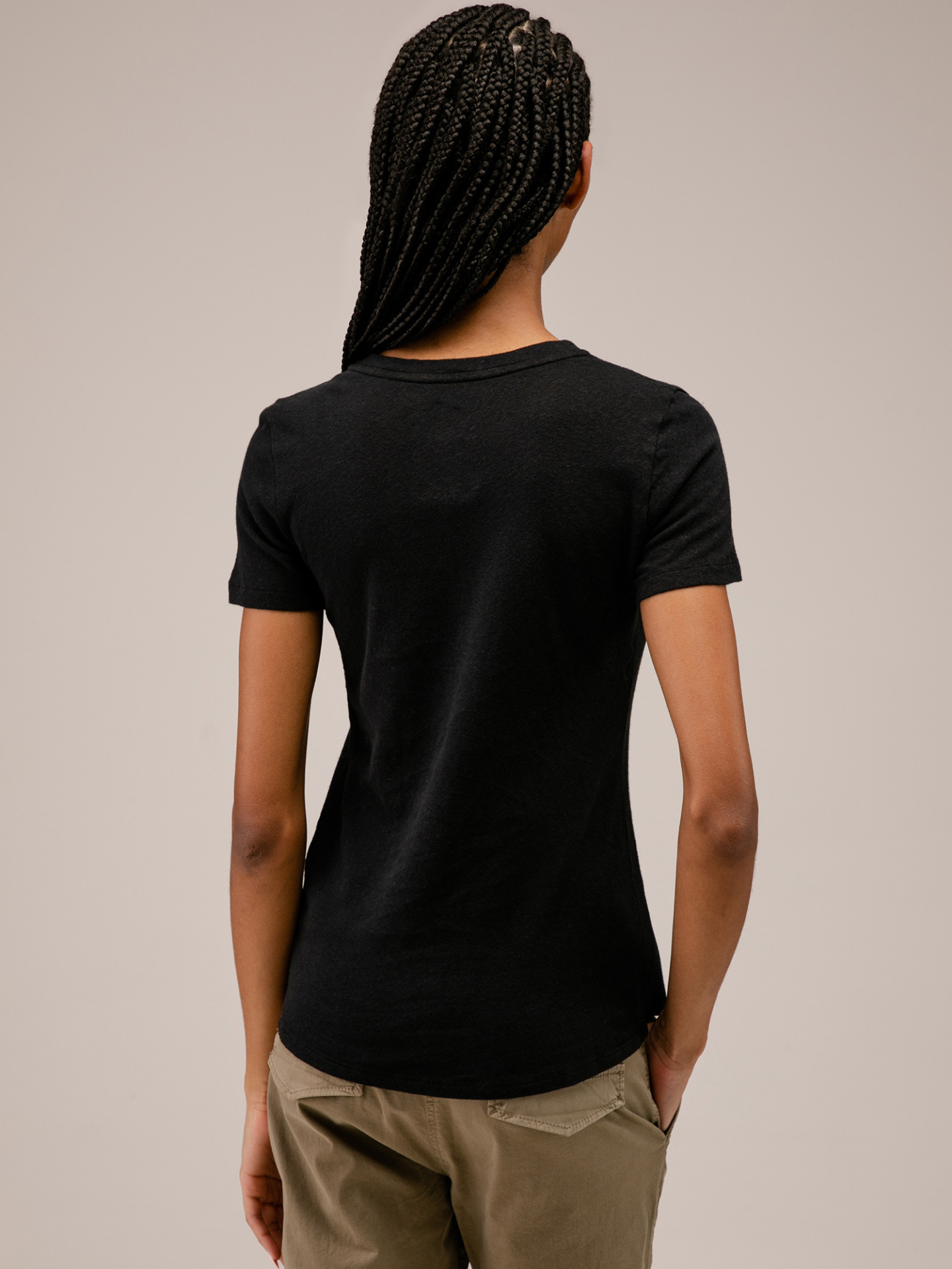 Detailansicht von T-Shirt aus Leinen von MOS MOSH