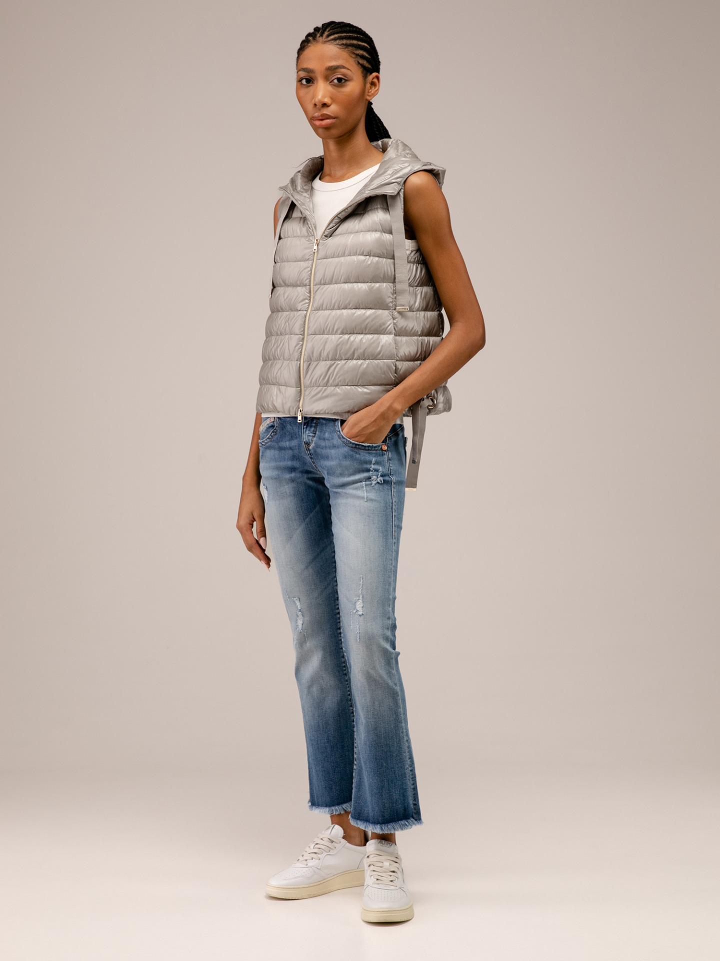 Detailansicht von Leichte Daunenweste von HERNO