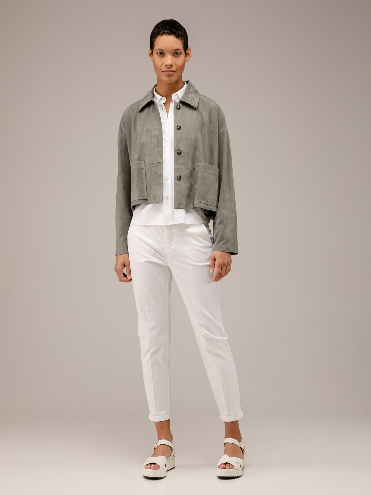 Detailansicht von Kurze Velour-Lederjacke von ARMA