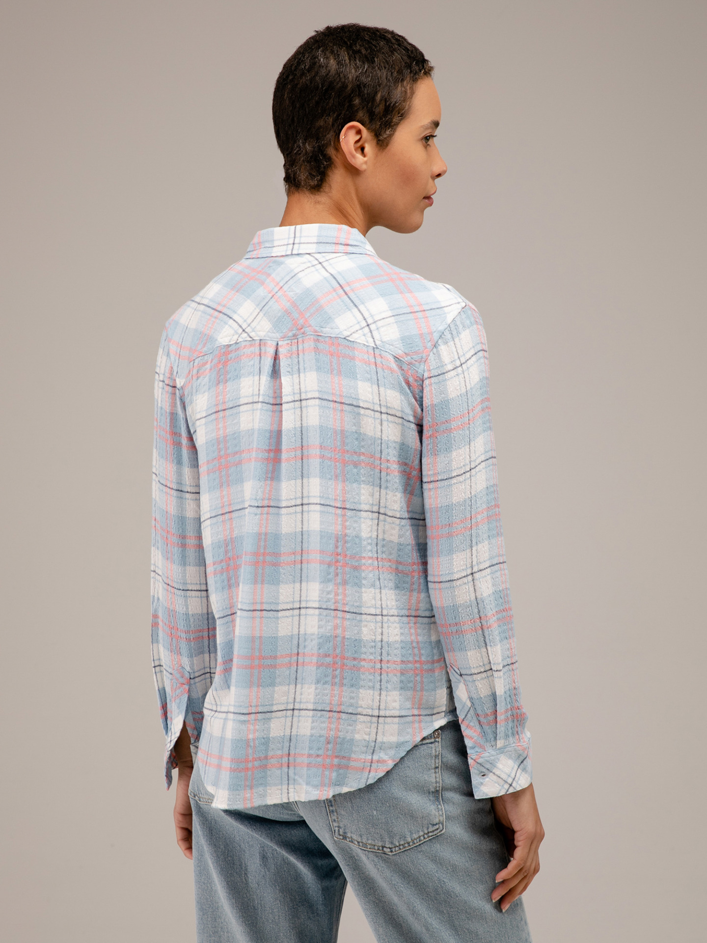 Detailansicht von Karobluse von RAILS