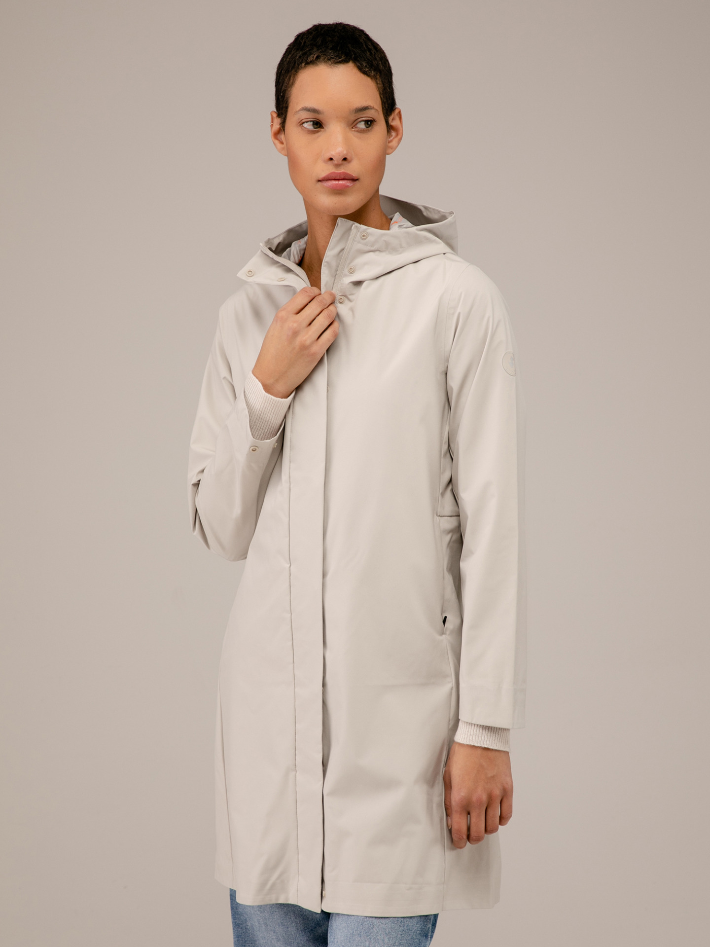 Detailansicht von Regenmantel von SAVE THE DUCK