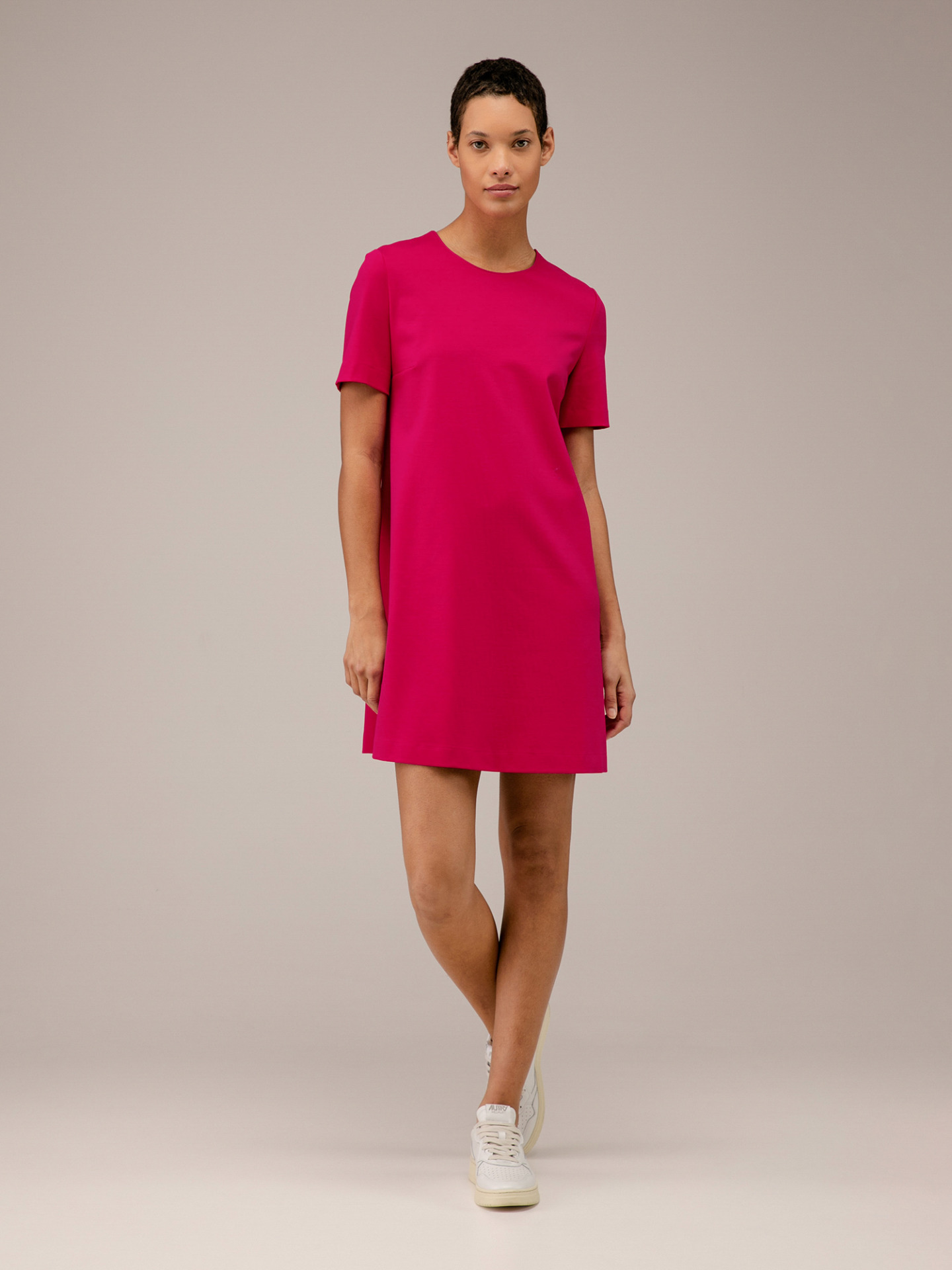 Detailansicht von Kurzes Kleid von HARRIS WHARF LONDON