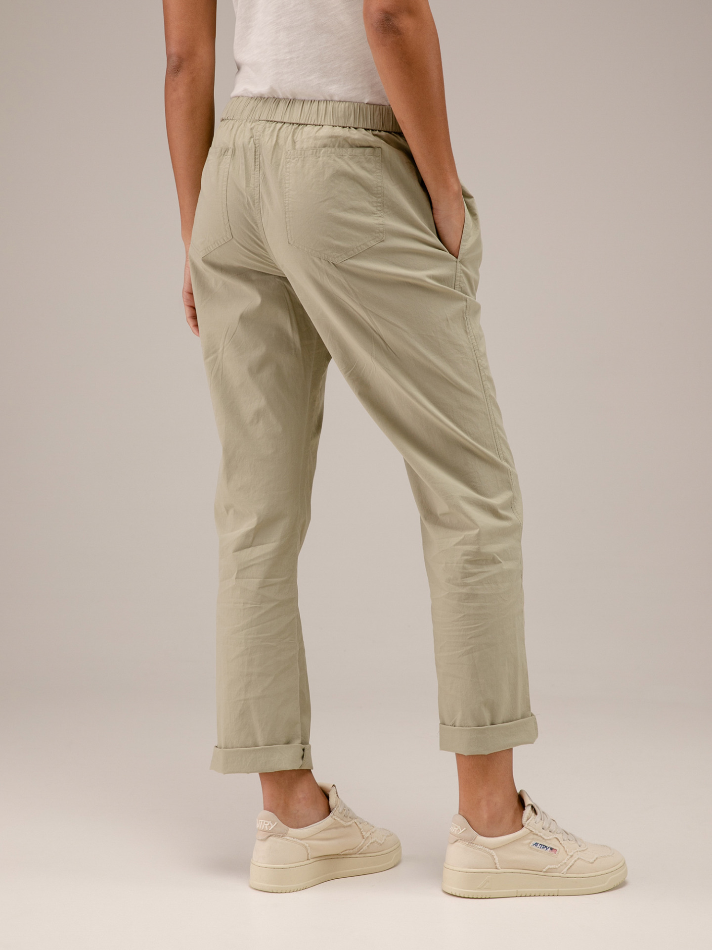 Detailansicht von Lässige Hose aus Baumwolle von JC SOPHIE