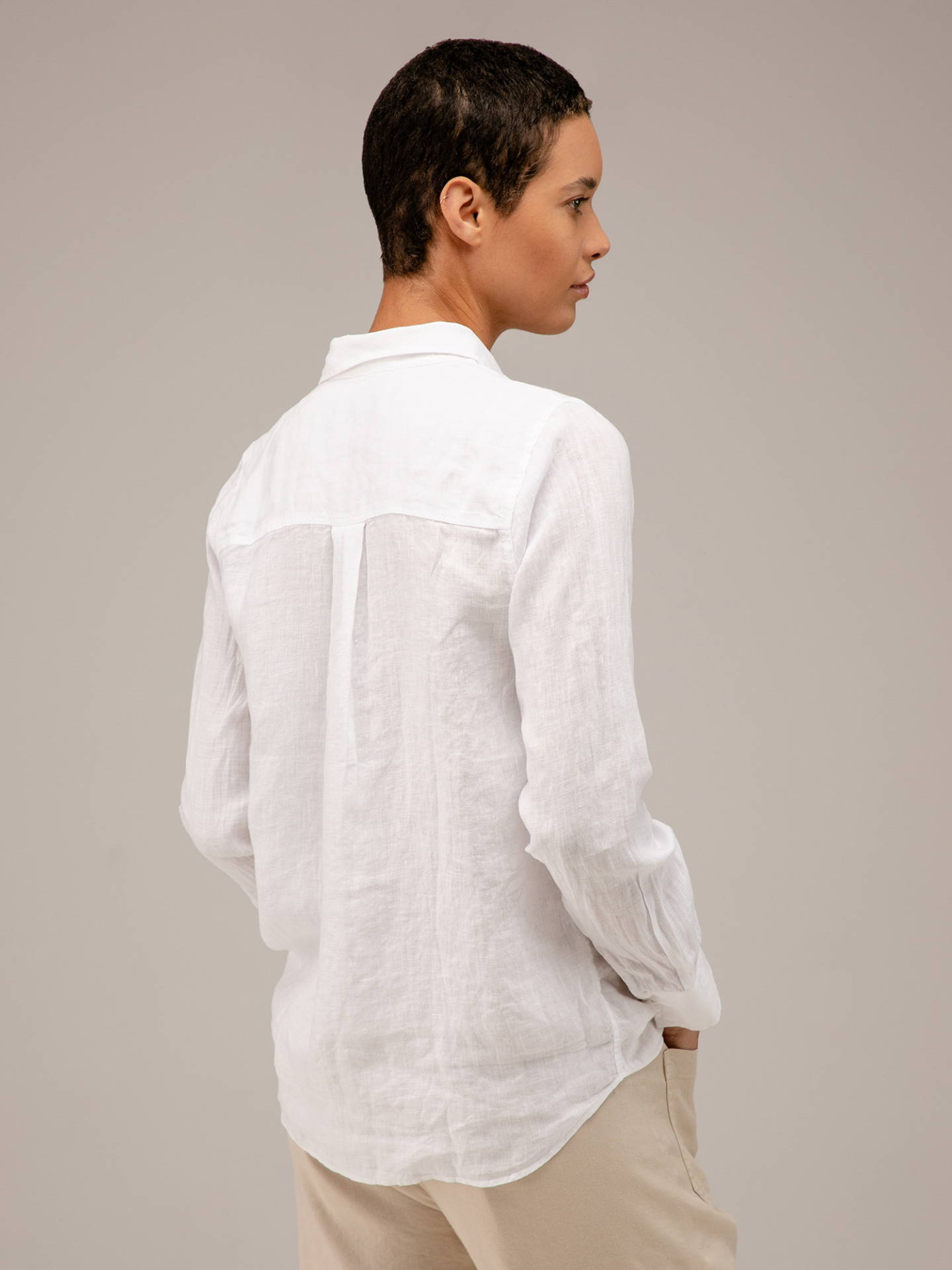 Detailansicht von Leinenbluse von MOS MOSH