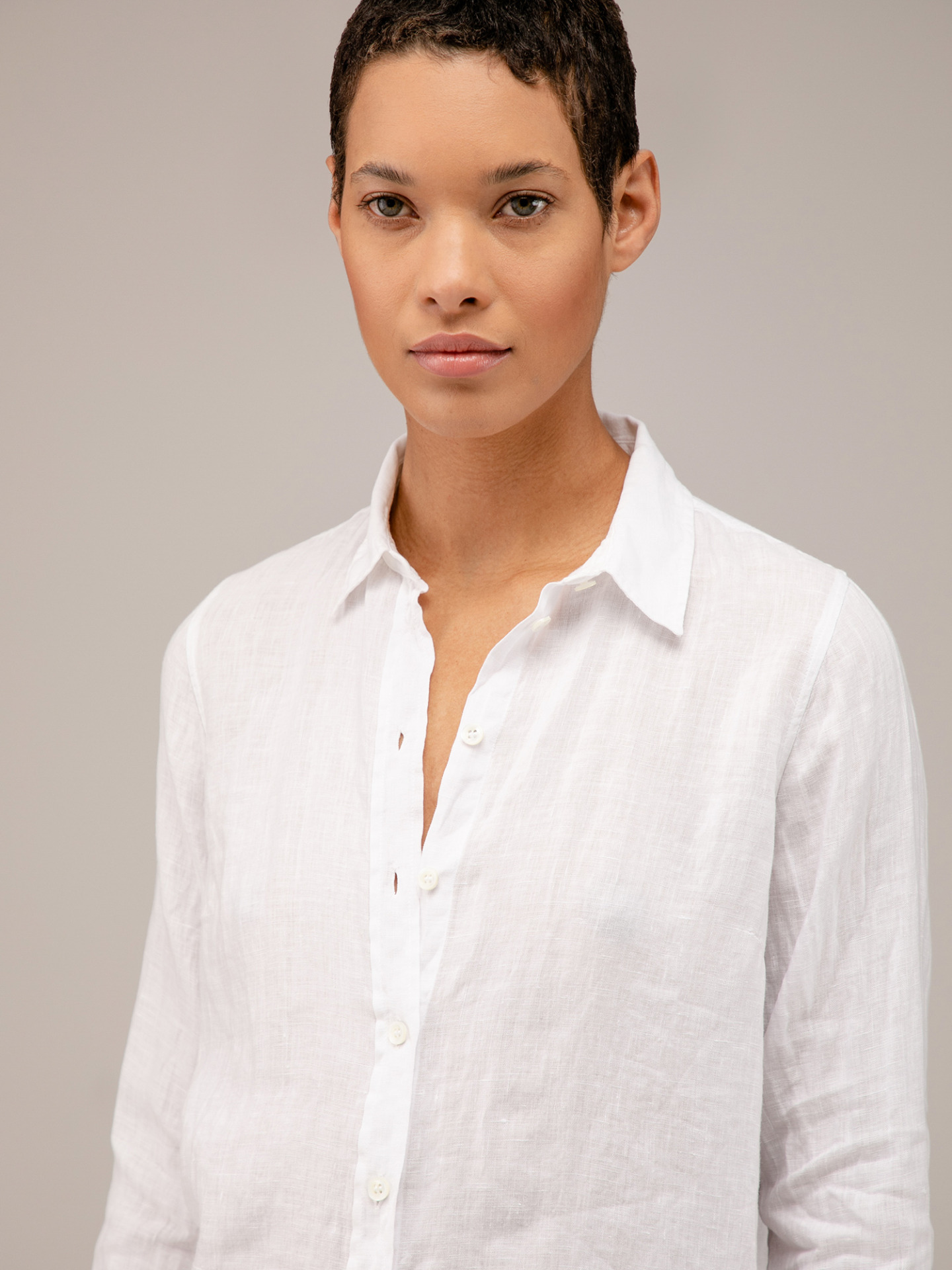 Detailansicht von Leinenbluse von MOS MOSH