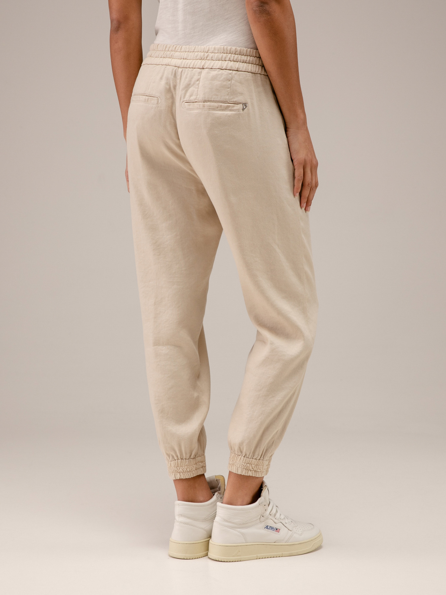 Detailansicht von Hose aus Leinen von DONDUP