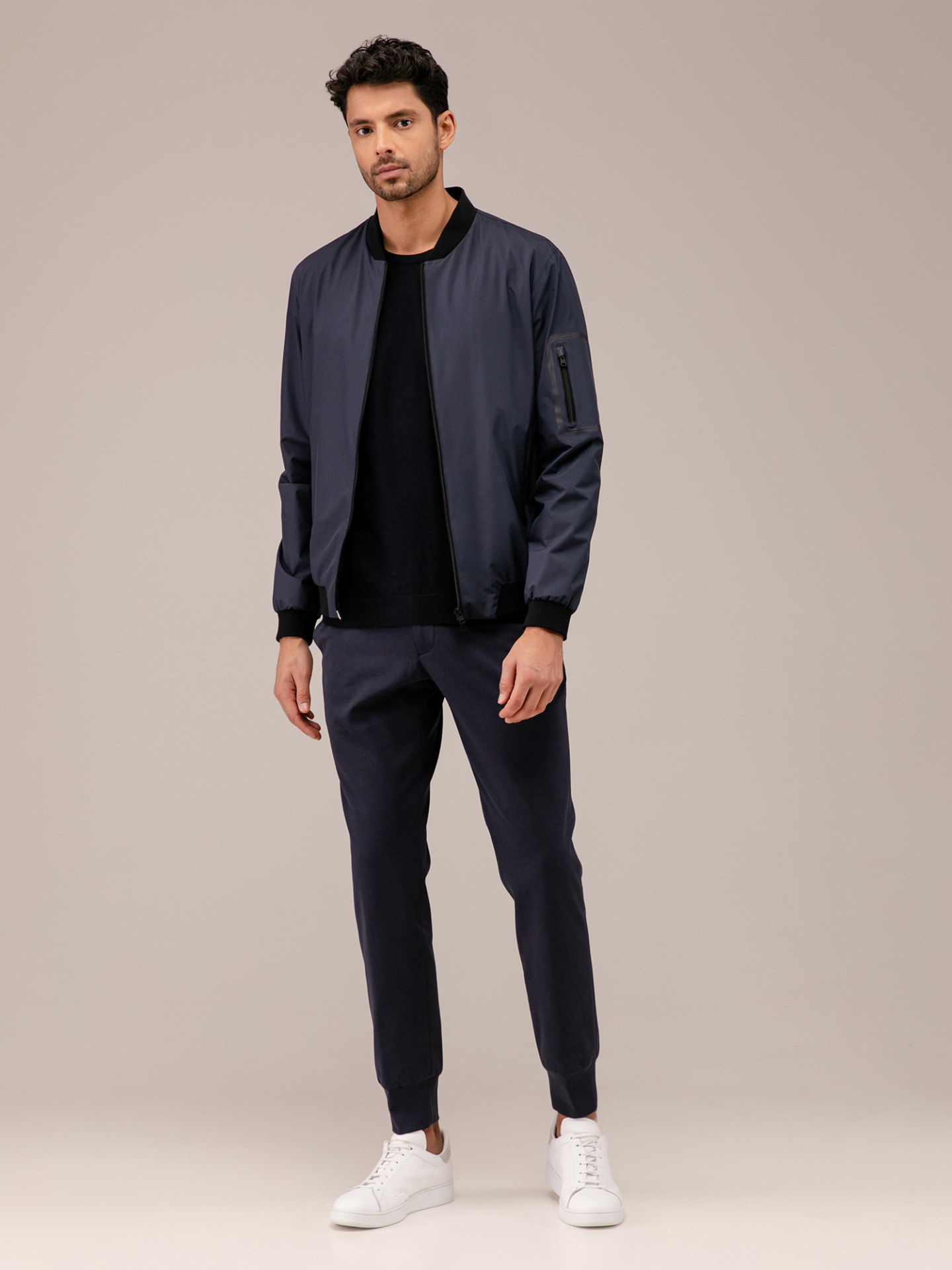 Detailansicht von Windbreaker von HERNO