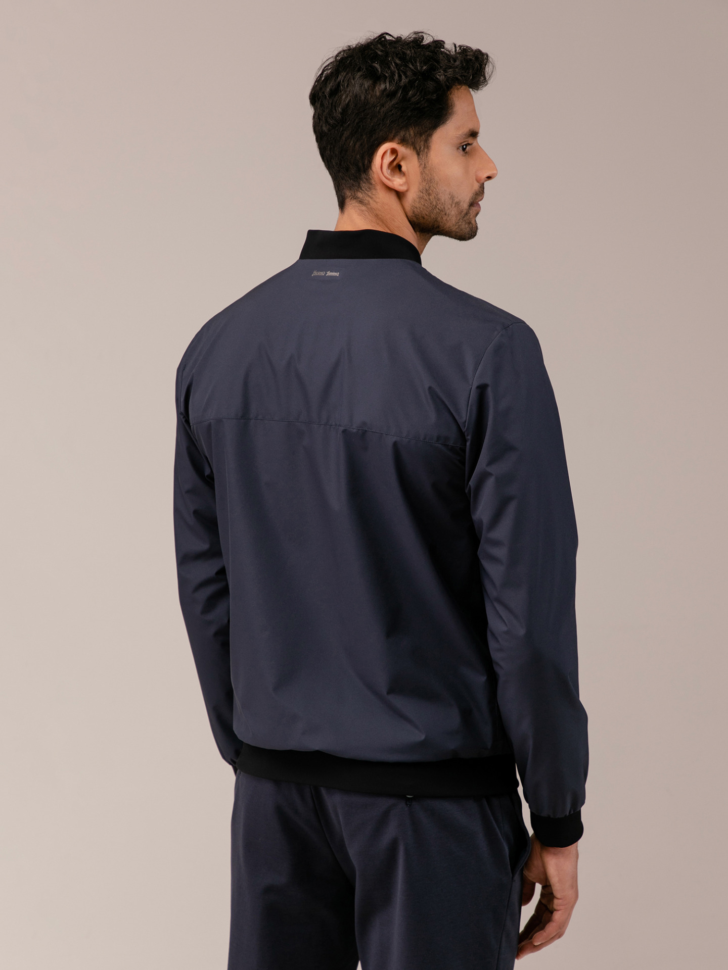 Detailansicht von Windbreaker von HERNO