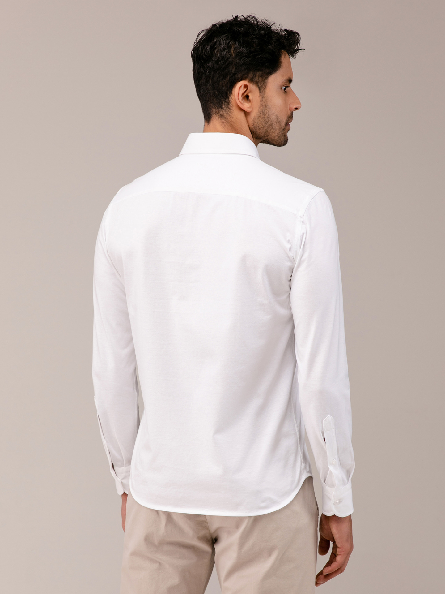 Detailansicht von Baumwollhemd mit Haifischkragen von SONRISA