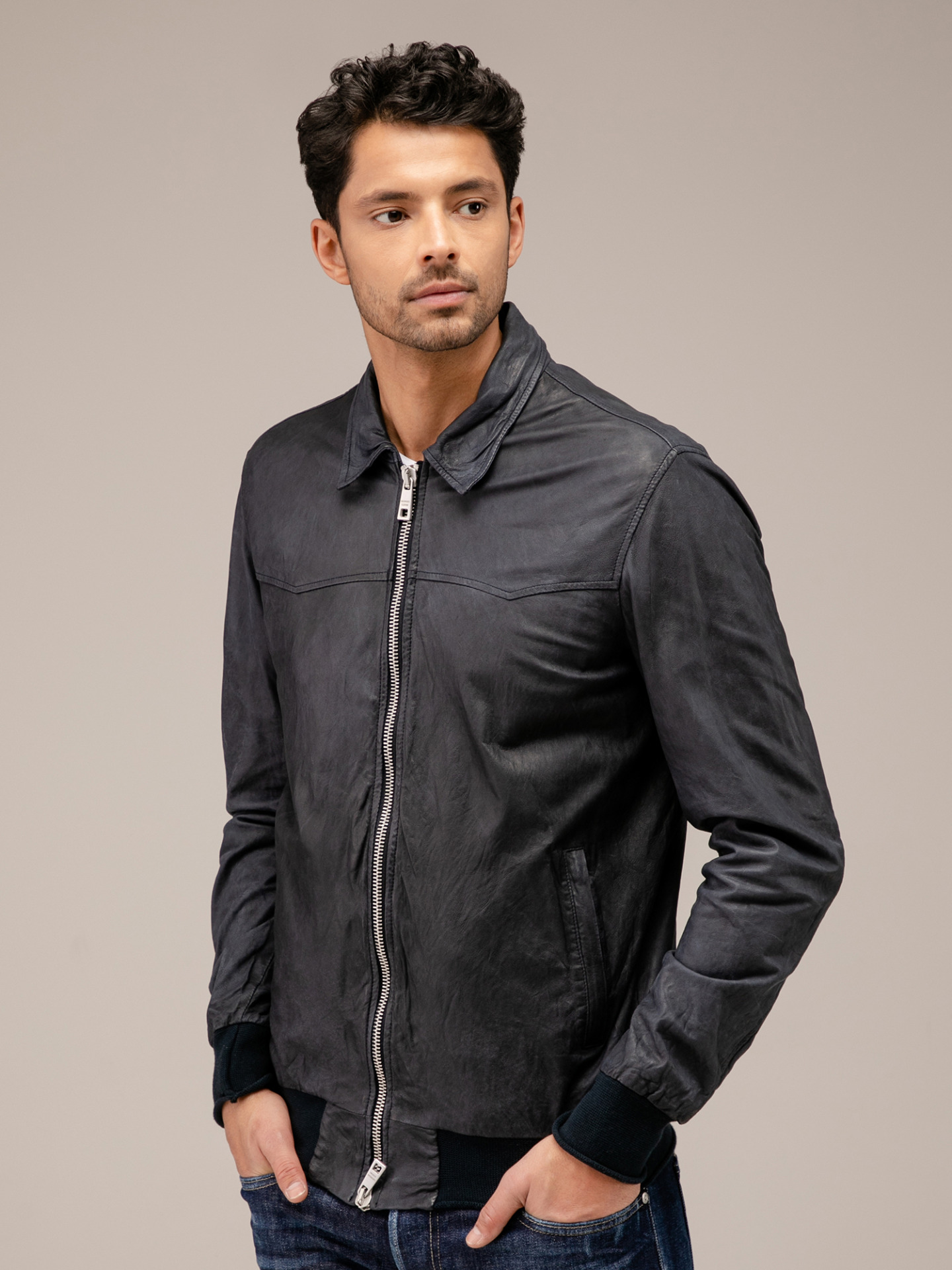 Detailansicht von Lederblouson von GIORGIO BRATO