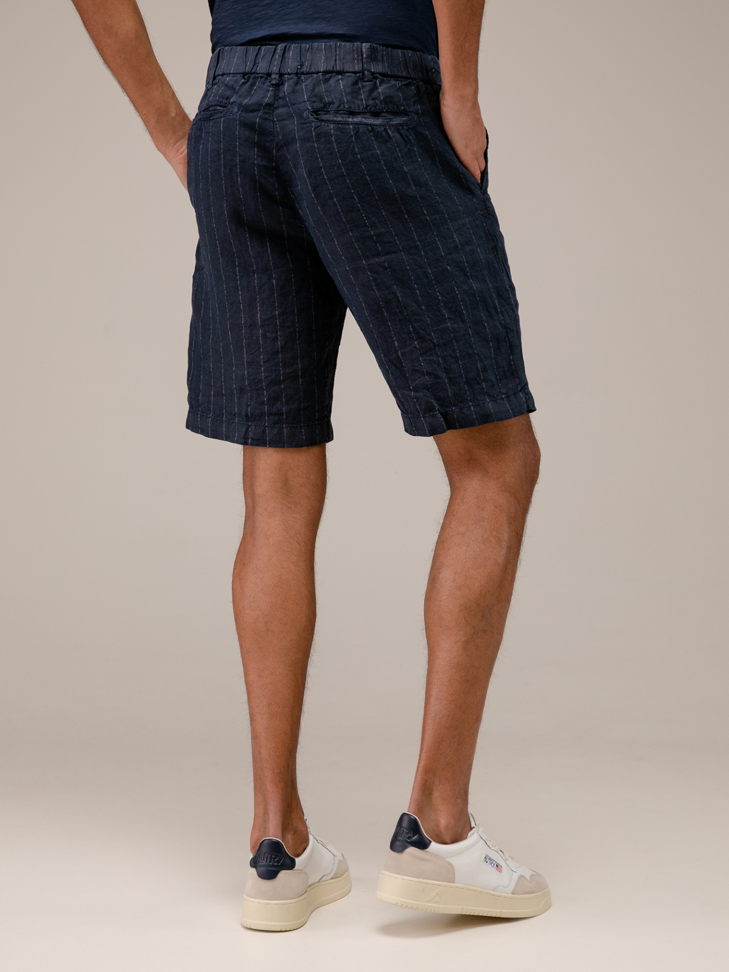 Detailansicht von Bermudas aus Leinen von MYTHS