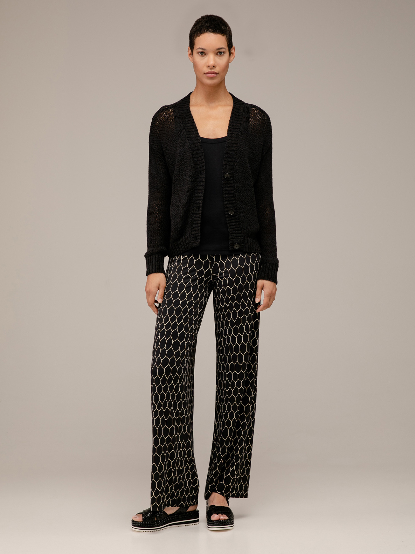 Detailansicht von Strickjacke aus Baumwolle von DANIELS