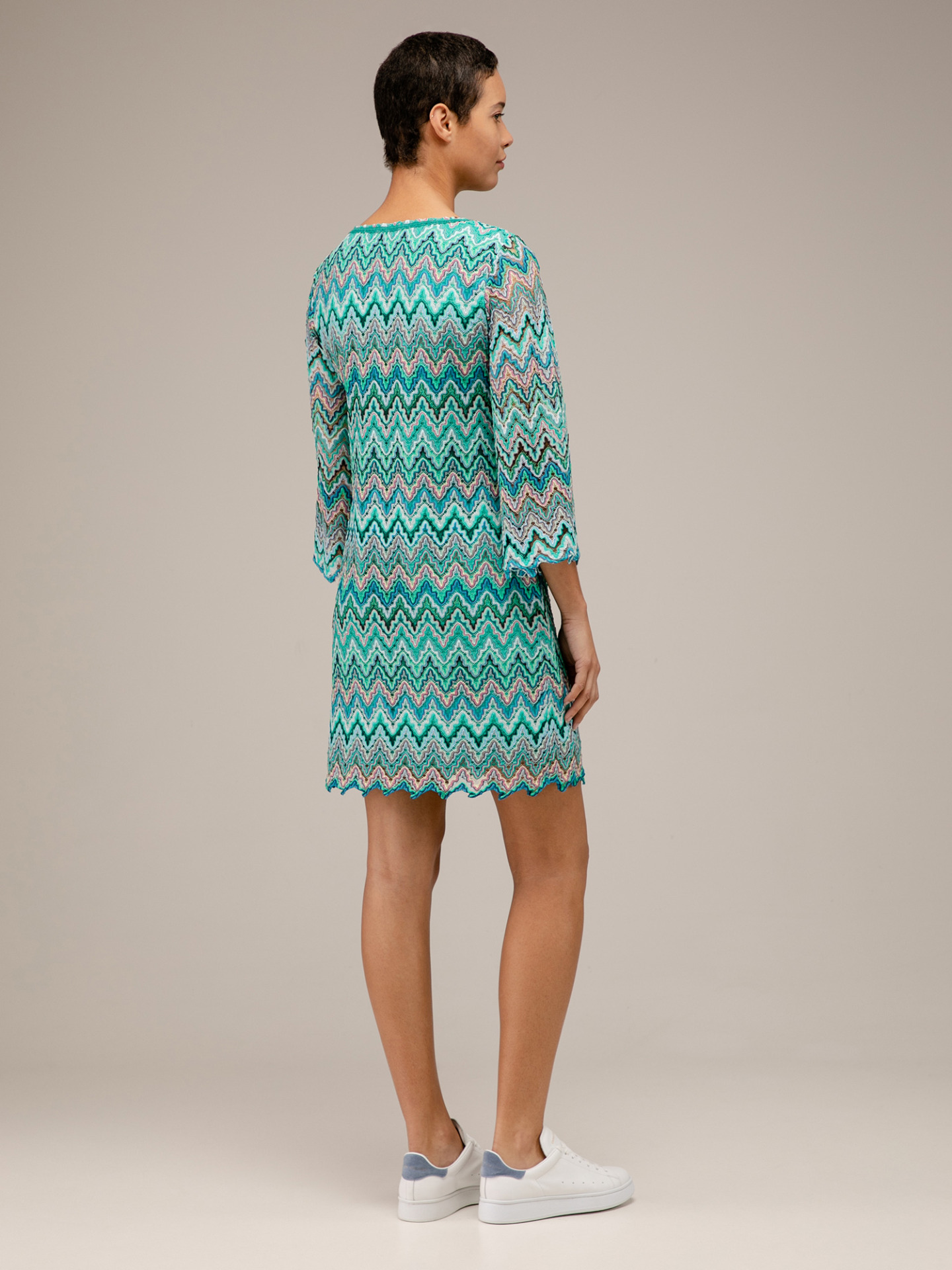 Detailansicht von Midi-Kleid von ANA ALCAZAR