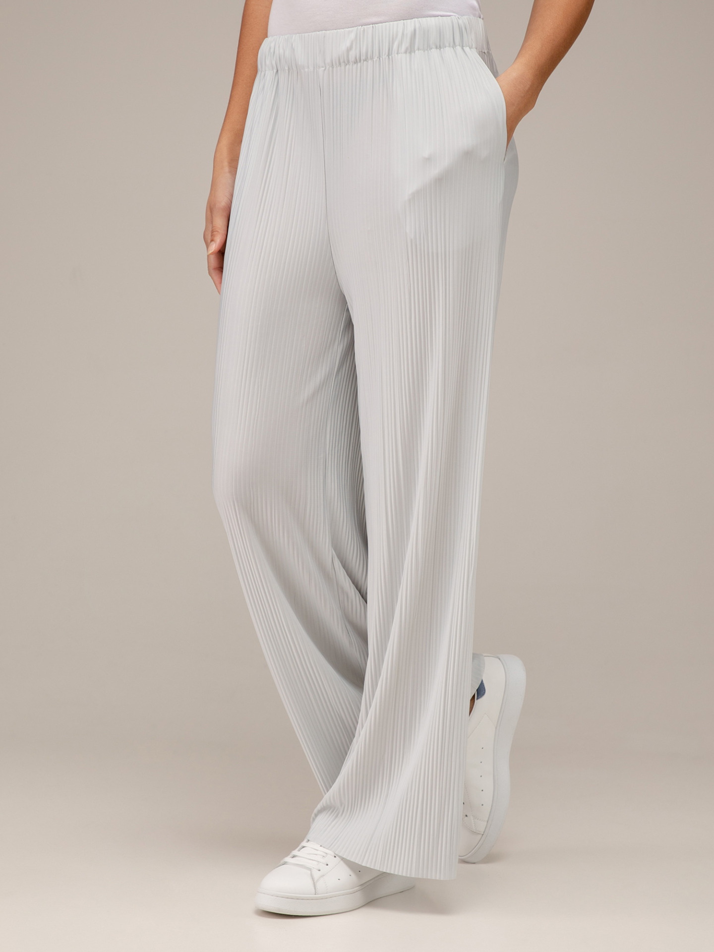 Detailansicht von Weite Plissee-Hose von SAMSØE SAMSØE