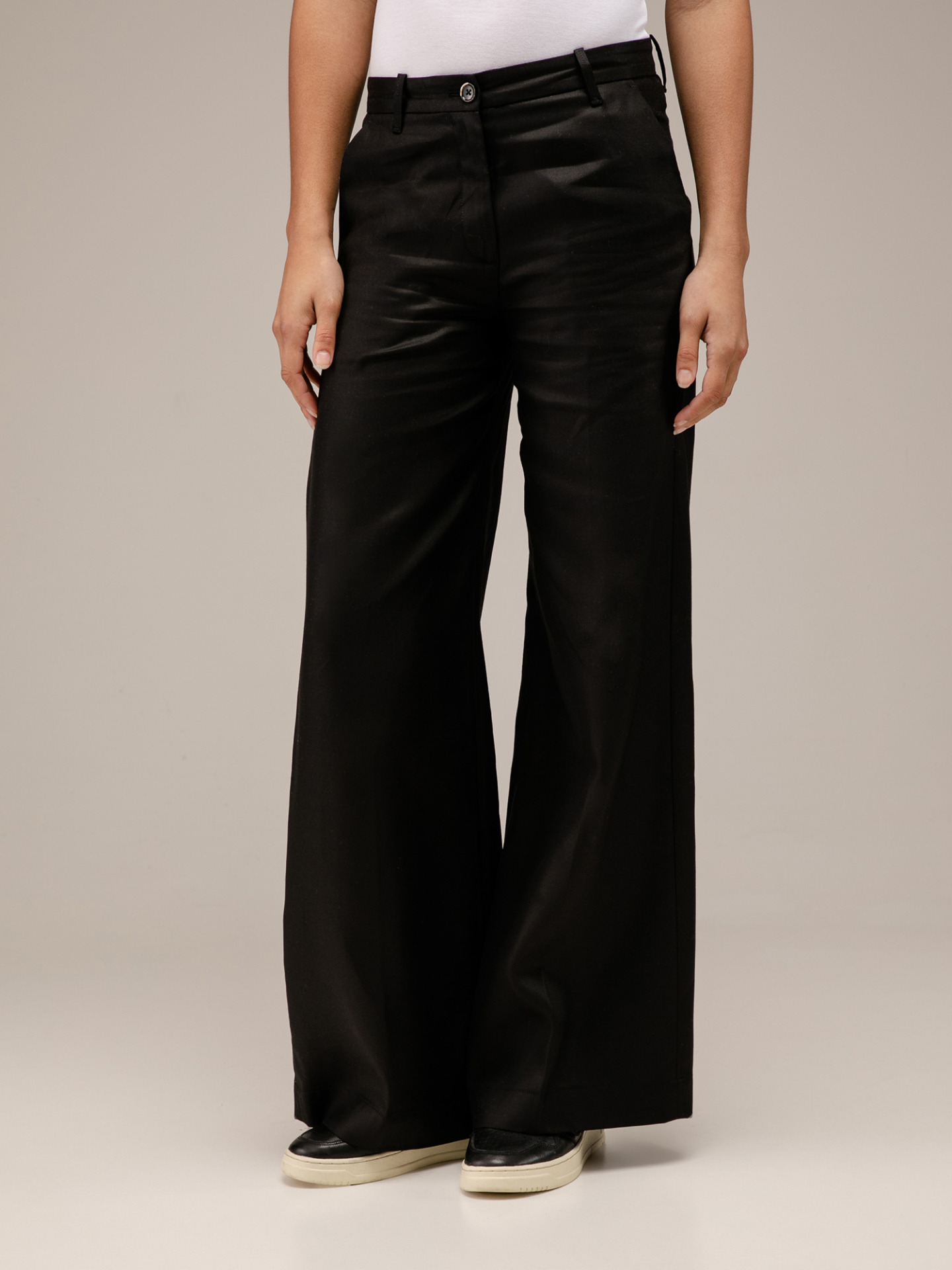 Detailansicht von Weite Hose von NINE IN THE MORNING