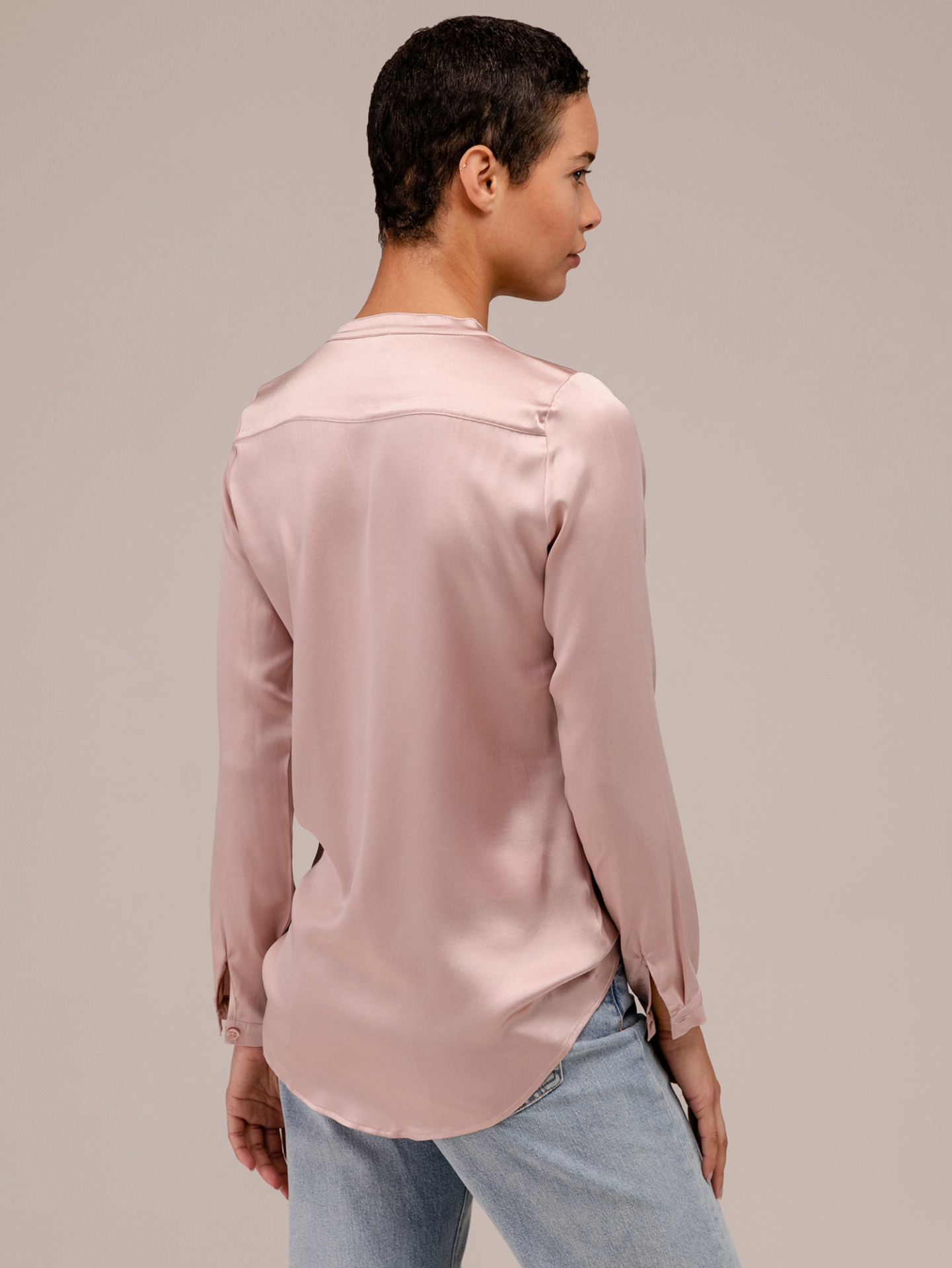 Detailansicht von Seidenbluse von DANIELS