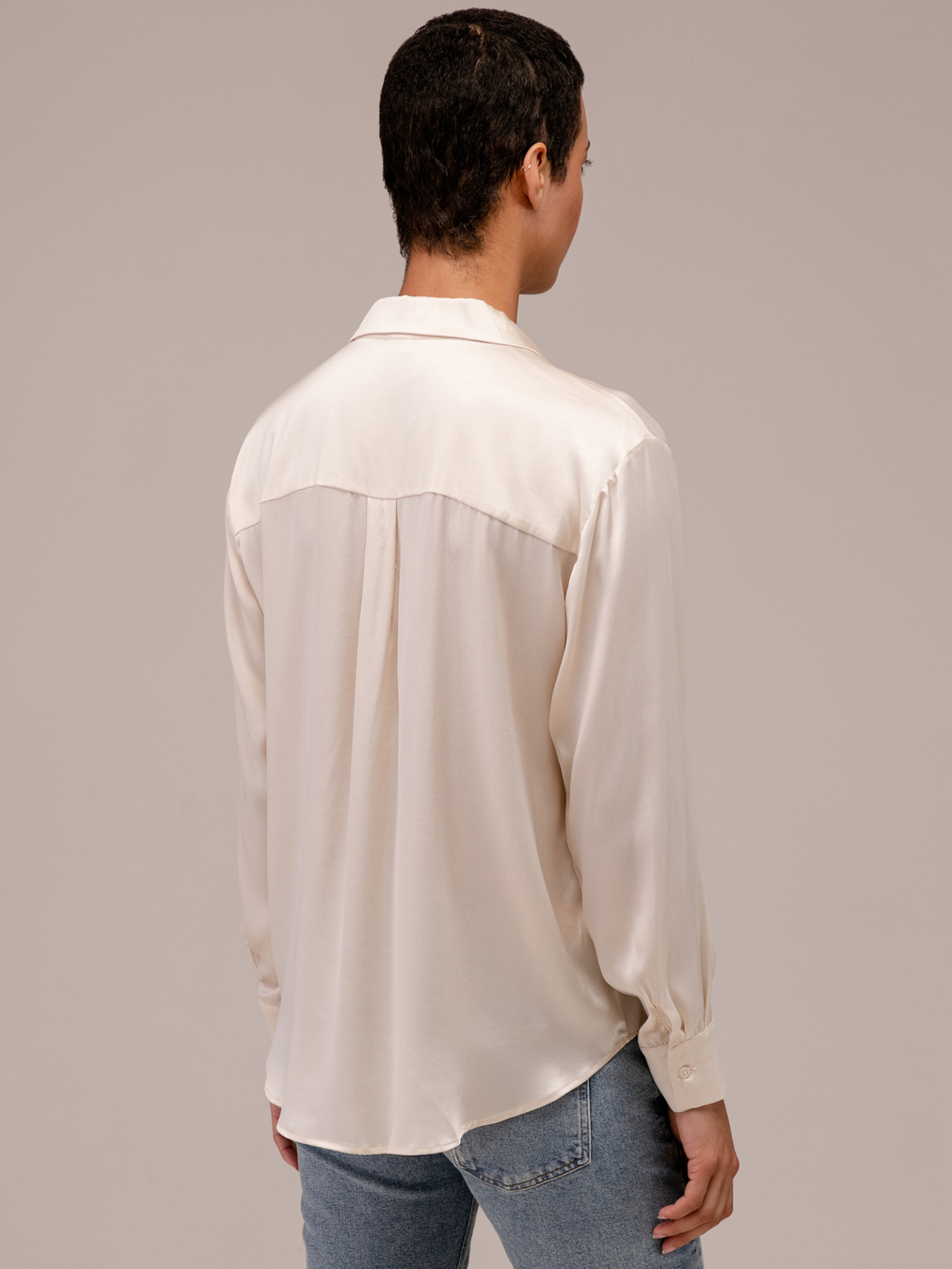 Detailansicht von Seidenbluse von DANIELS