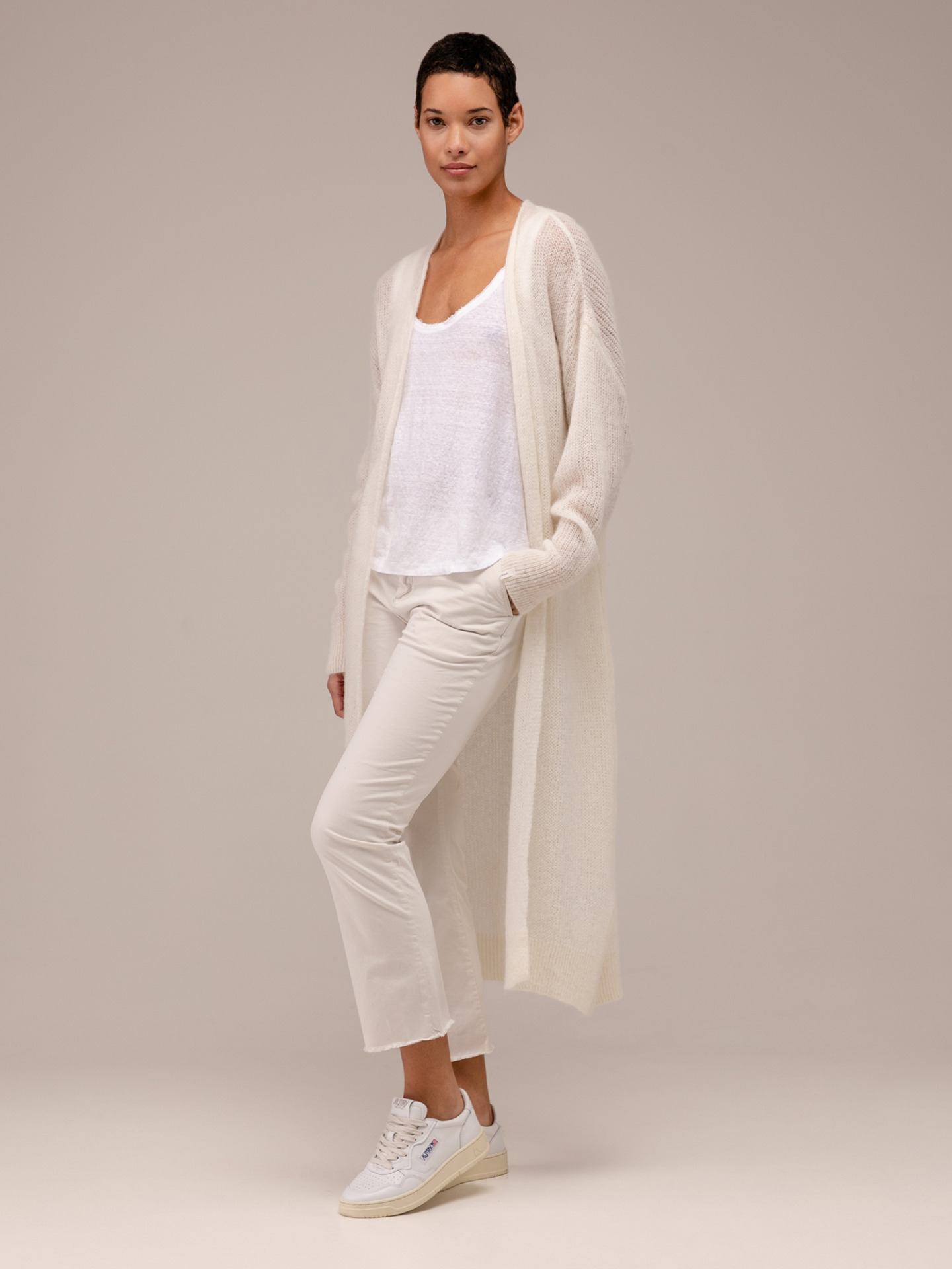 Detailansicht von Langer Cardigan aus Wolle von 10 DAYS