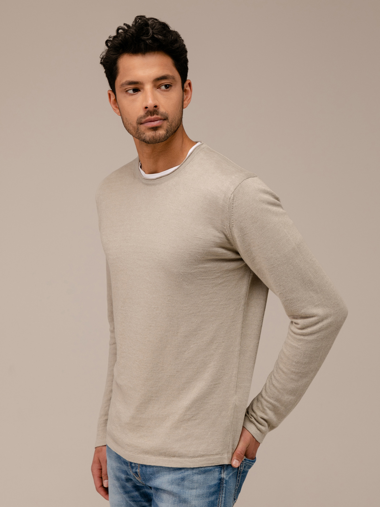 Detailansicht von Pullover aus Leinen von ROBERTO COLLINA