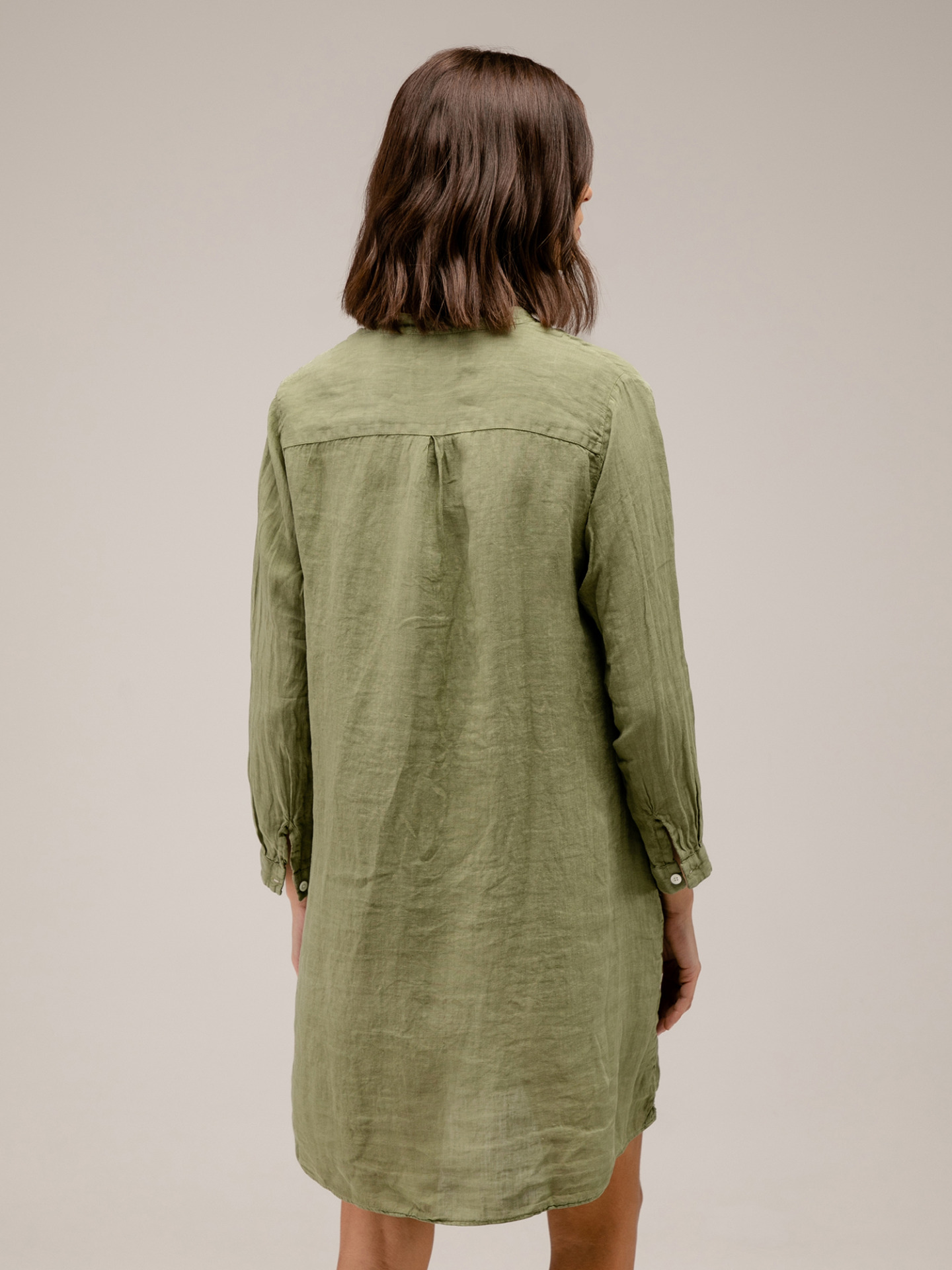 Detailansicht von Kurzes Blusenkleid aus Leinen von BETTER RICH