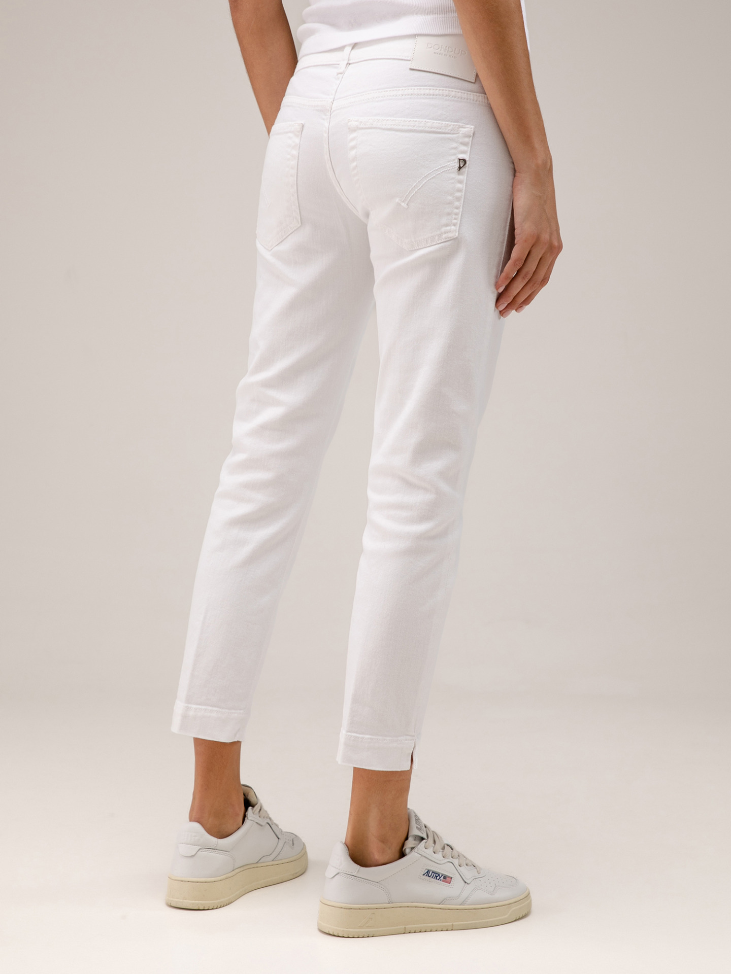 Detailansicht von Slim Fit Jeans von DONDUP