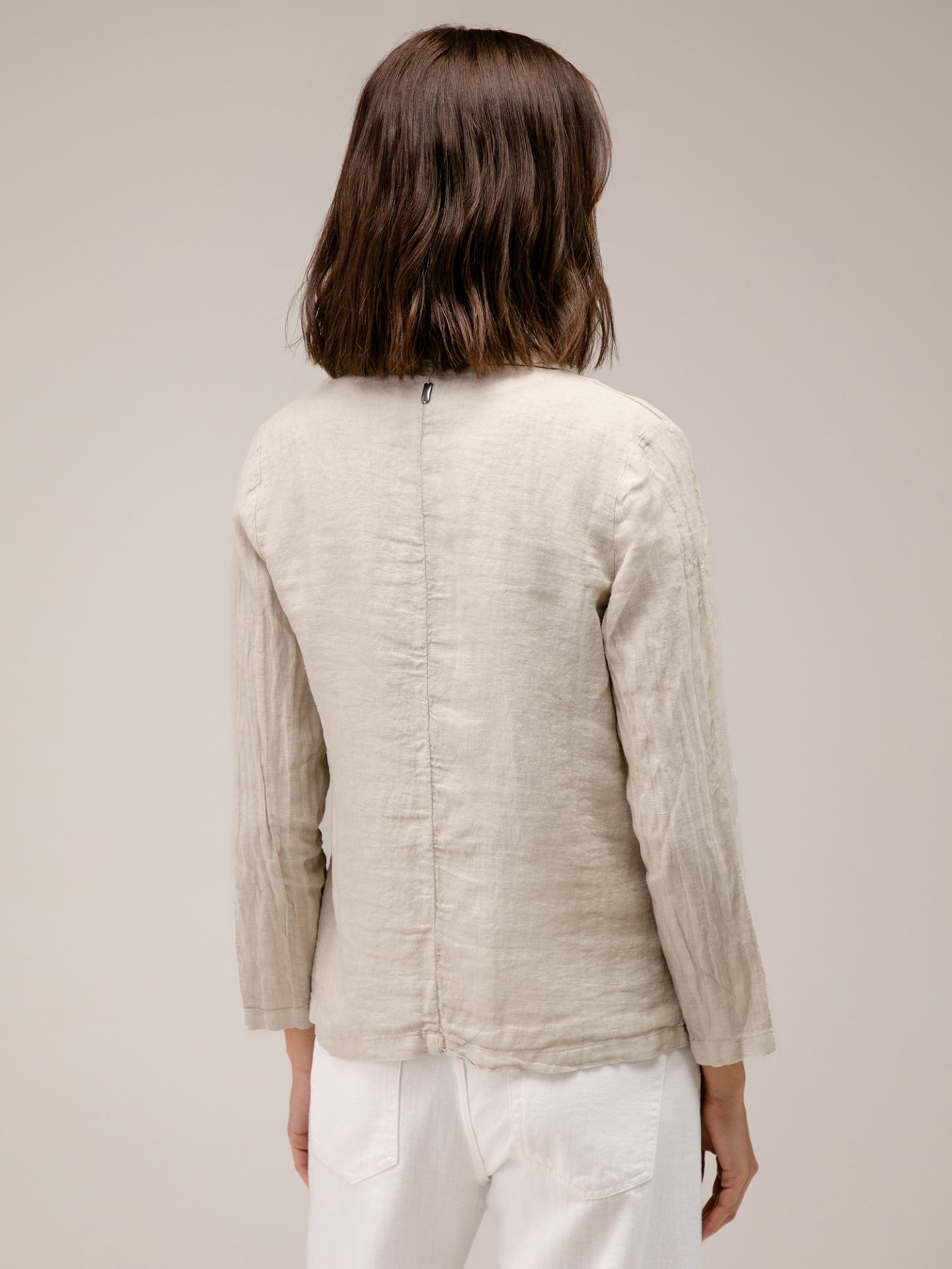 Detailansicht von Leichter Blazer aus Leinen von BOMBOOGIE