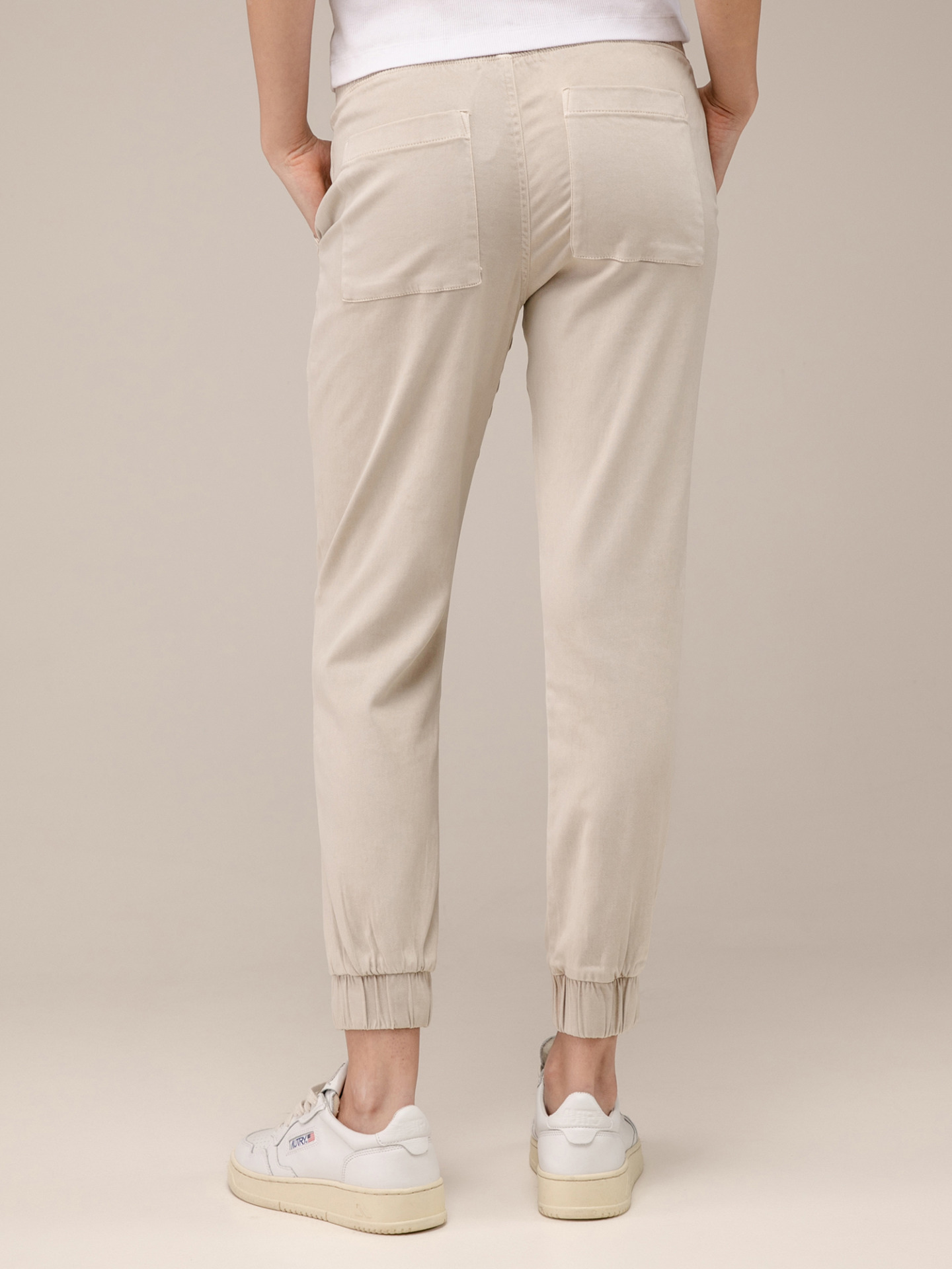 Detailansicht von Lässige Hose von BELLA DAHL