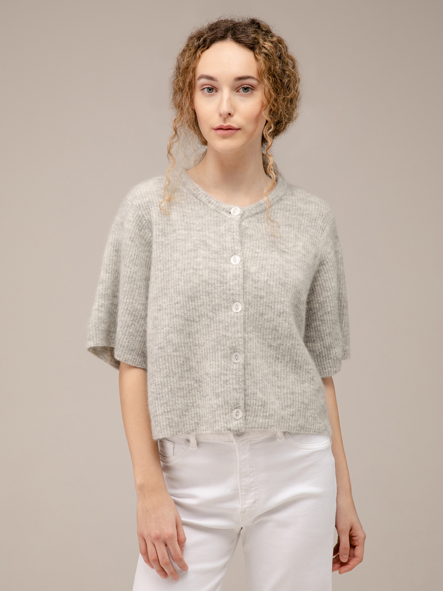 Detailansicht von Kurze Strickjacke von AMERICAN VINTAGE