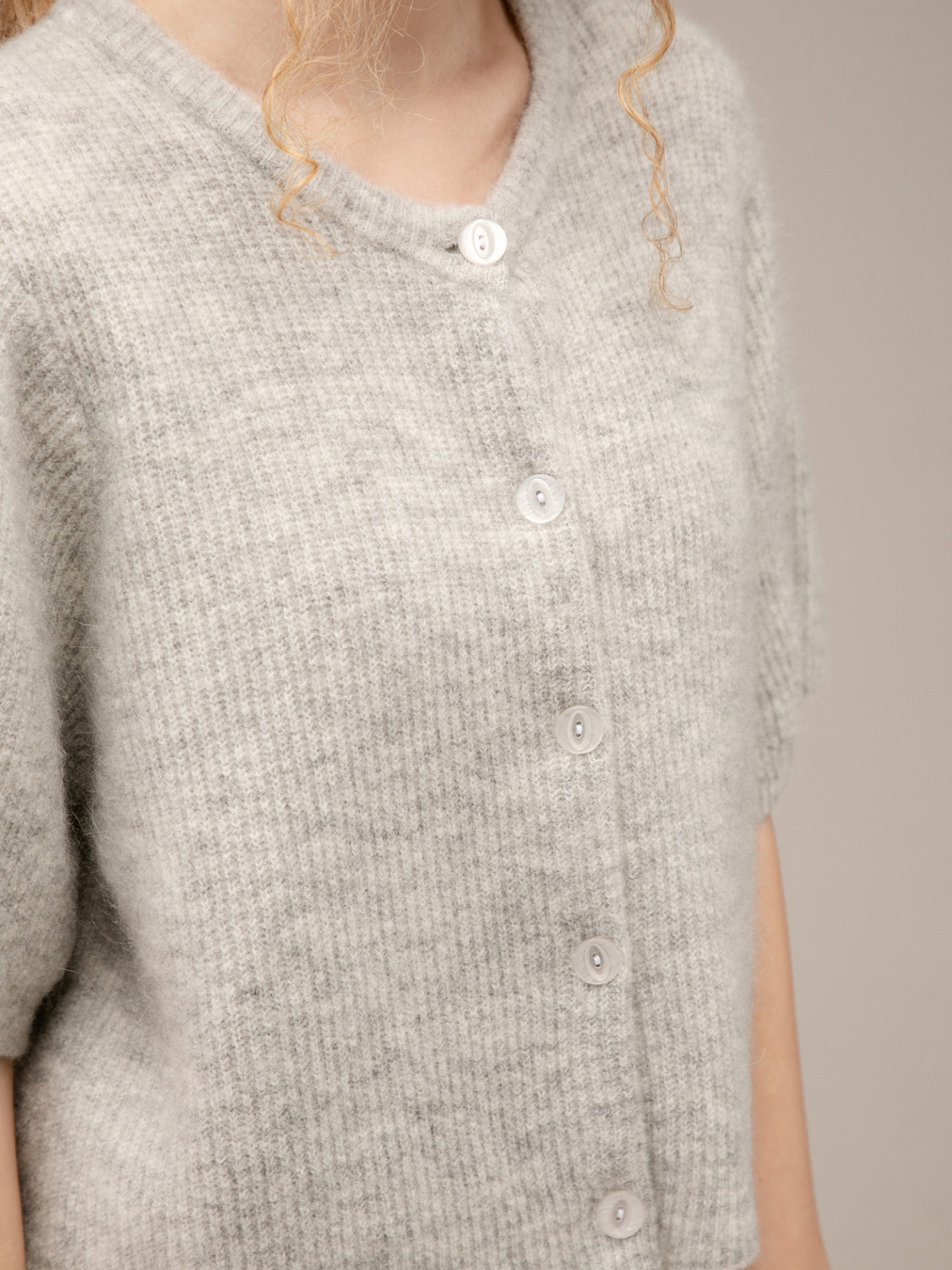 Detailansicht von Kurze Strickjacke von AMERICAN VINTAGE