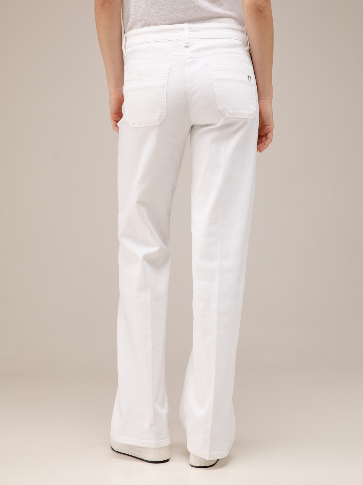 Detailansicht von Wide Leg Jeans von CAMBIO