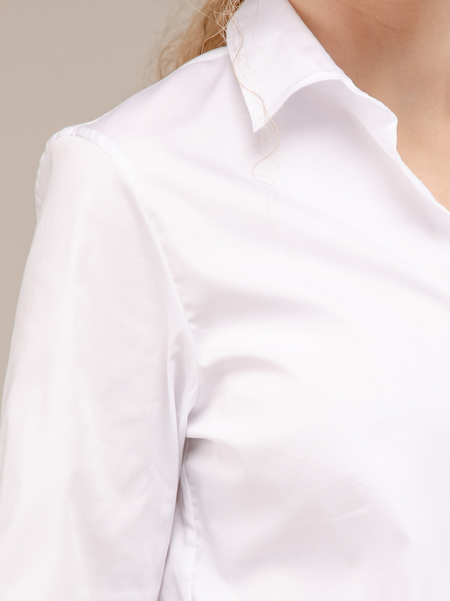 Detailansicht von Baumwollbluse von LIS LAREIDA