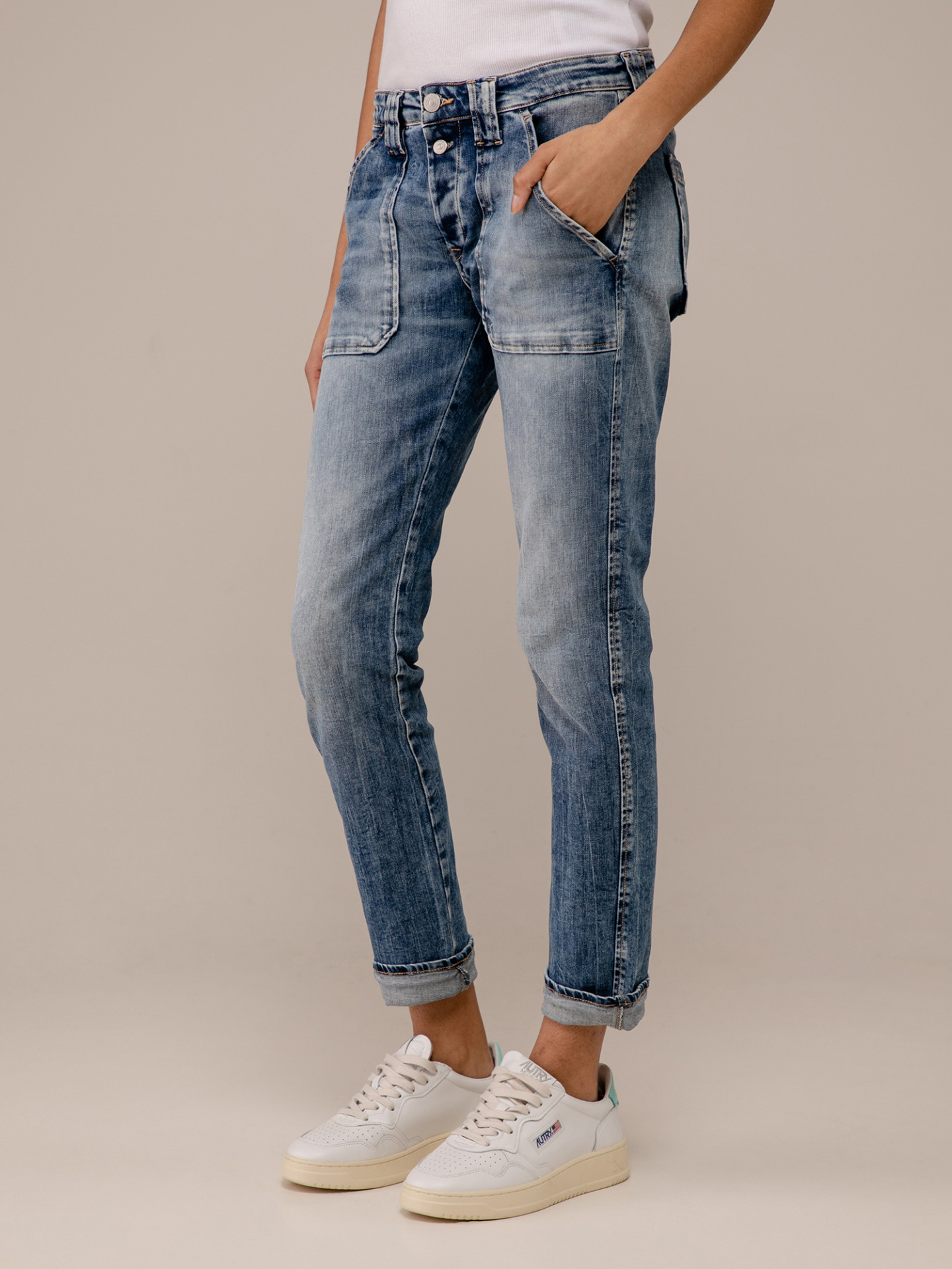 Detailansicht von Slim Fit Jeans von LE TEMPS DES CERISES