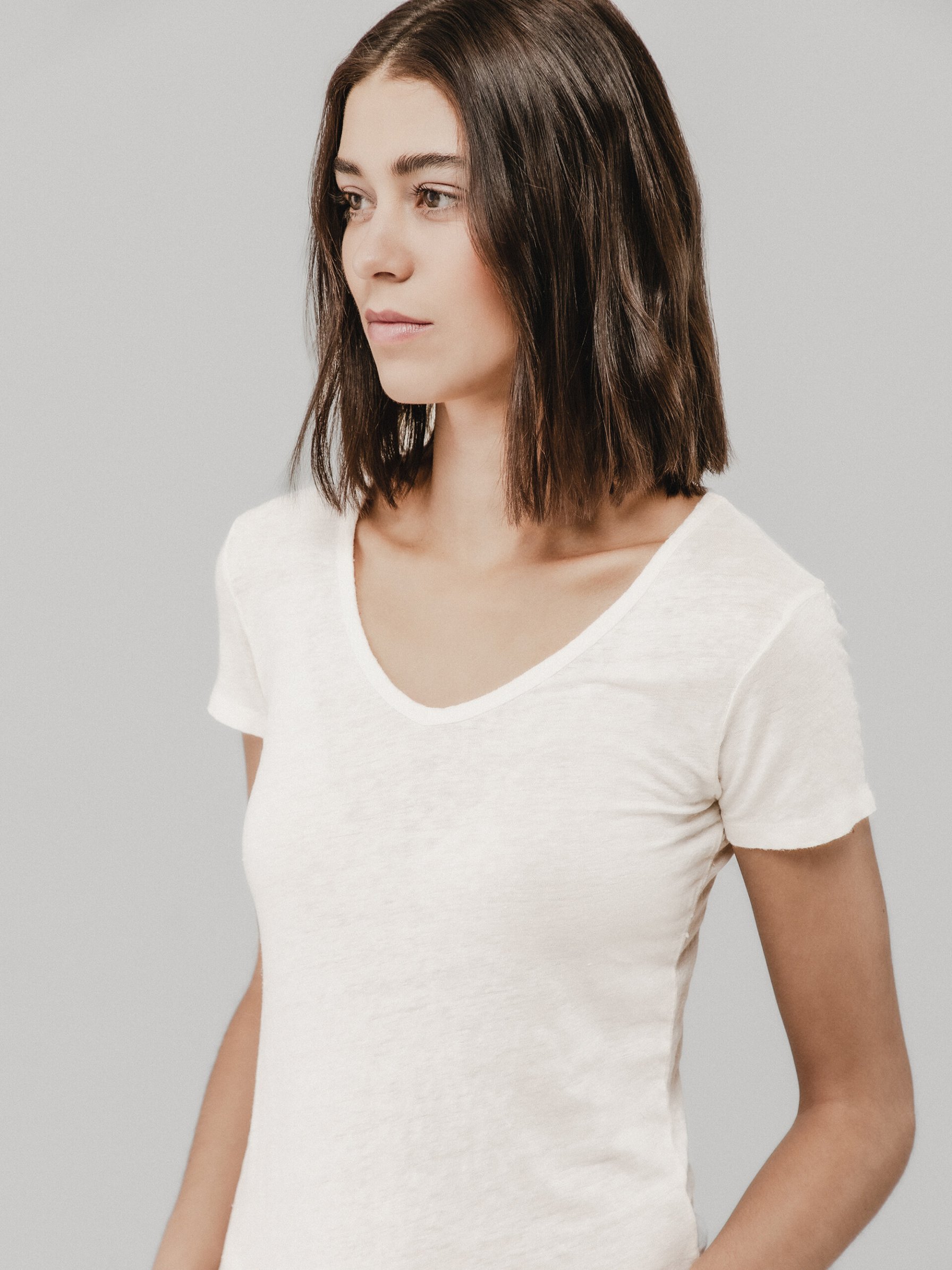 Detailansicht von T-Shirt aus Leinen von DANIELS